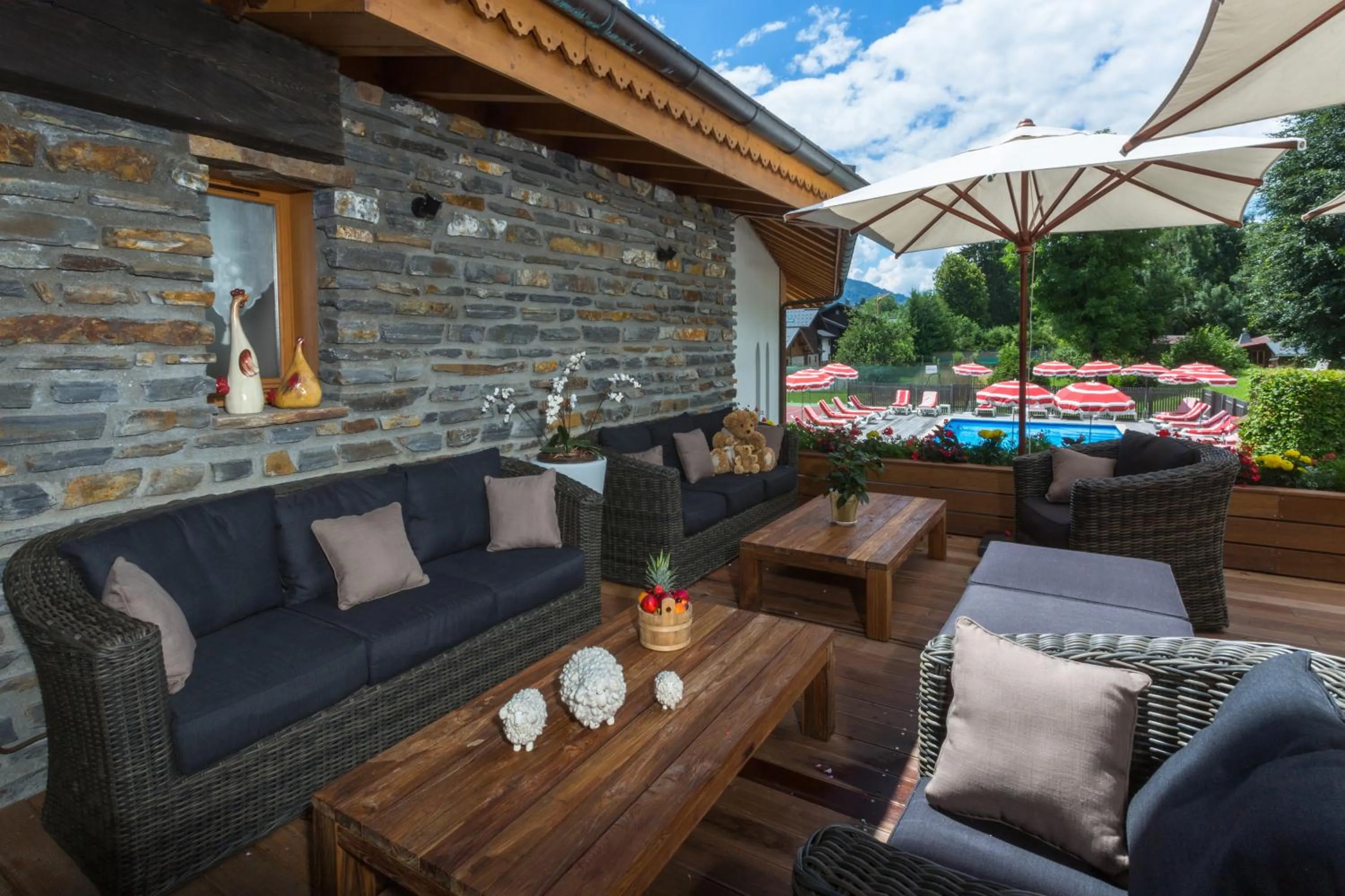 Patio in Chalet-Hôtel Neige et Roc, The Originals Relais