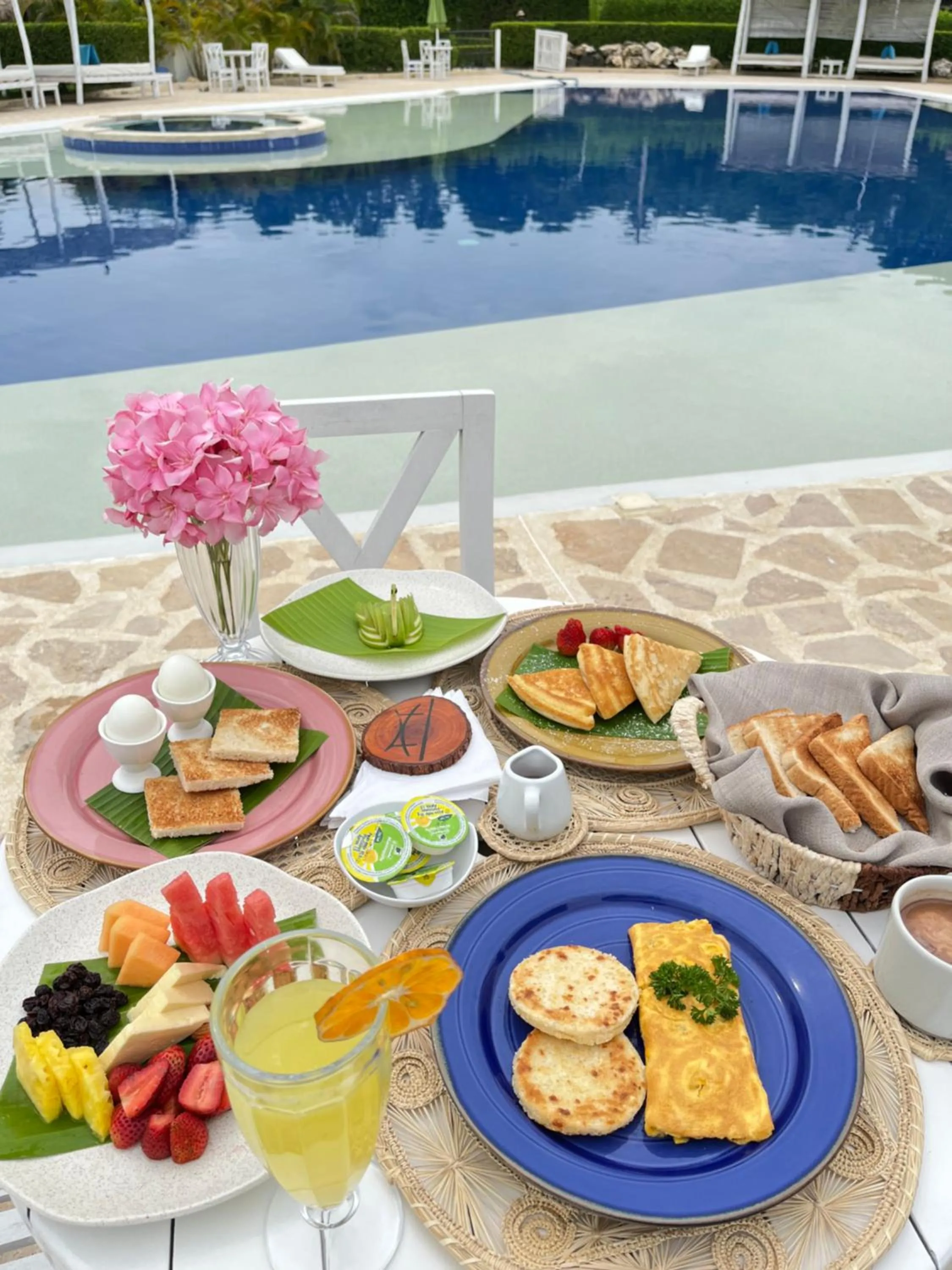 Food in Santo Manglar Cartagena Life Wellness Spa Hotel