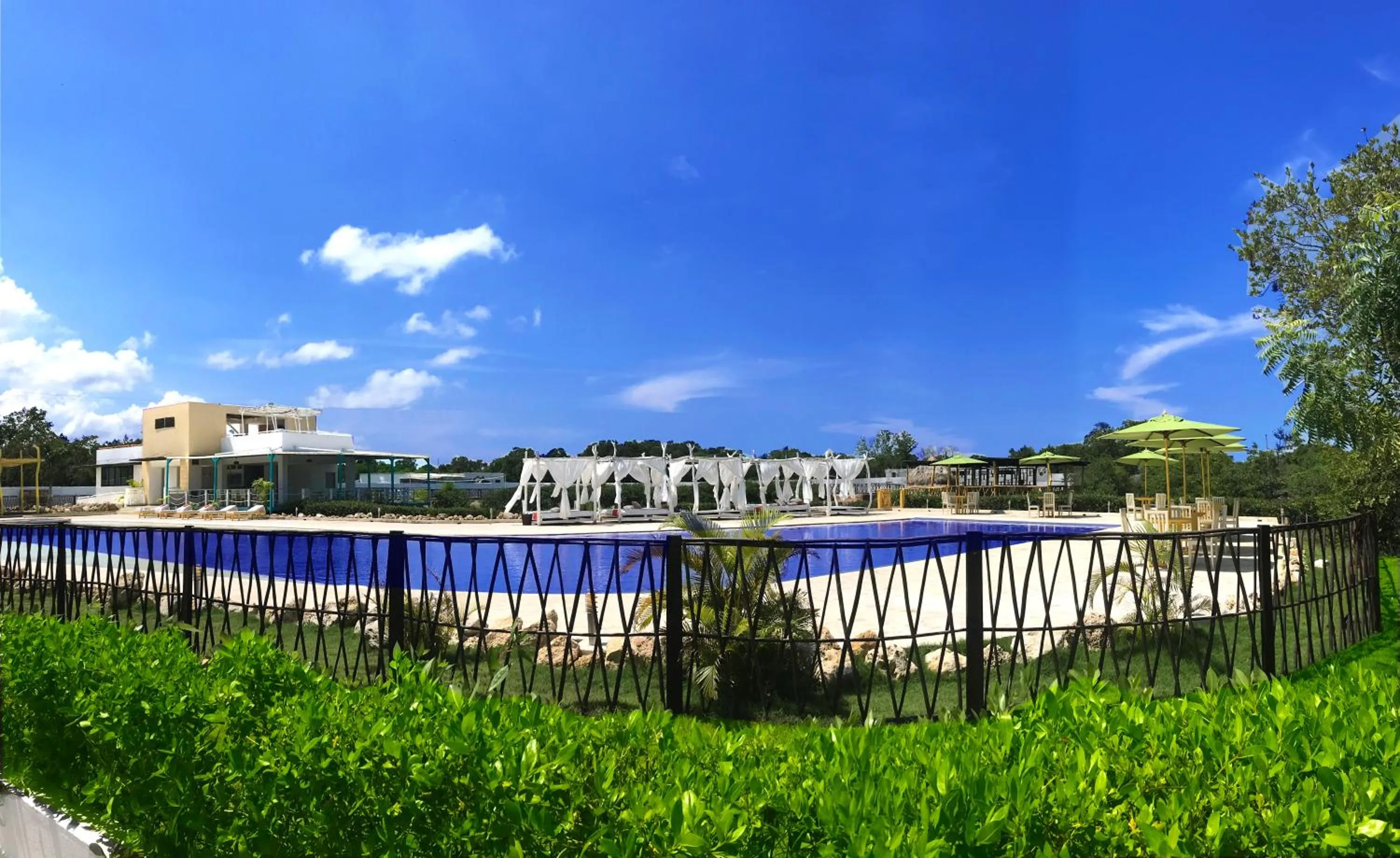Swimming pool in Santo Manglar Cartagena Life Wellness Spa Hotel