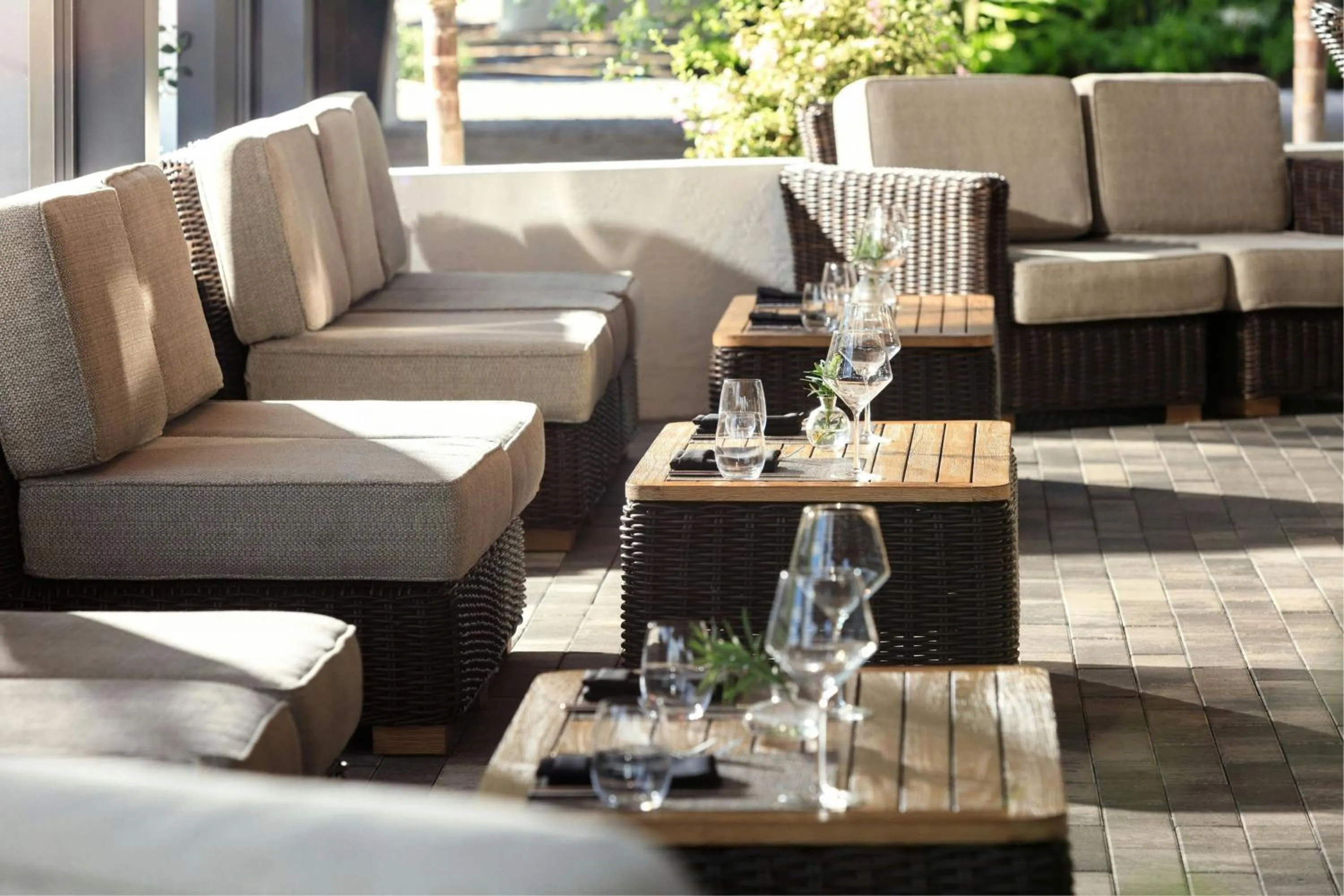 Lounge or bar in Renaissance Boca Raton Hotel