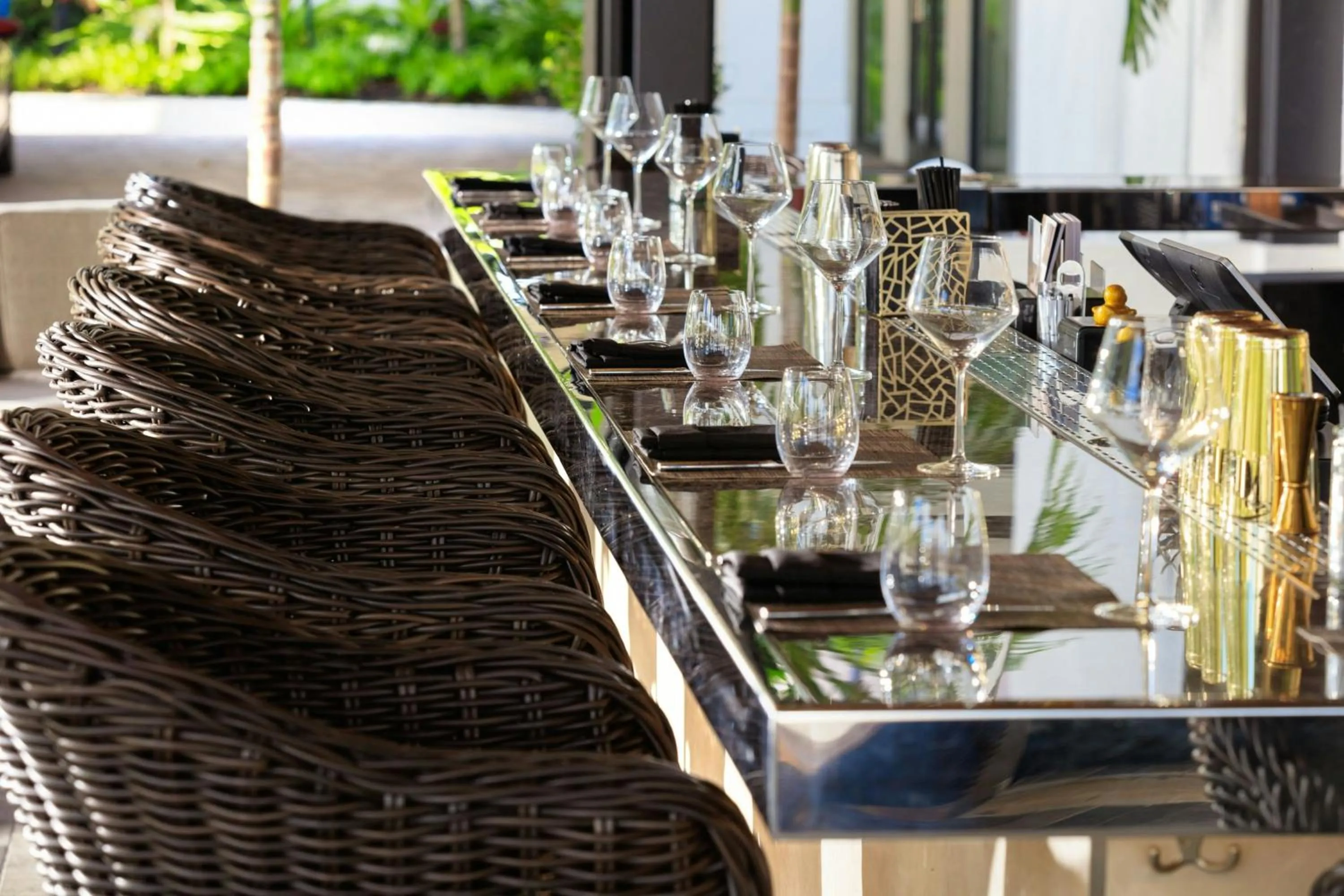 Lounge or bar in Renaissance Boca Raton Hotel