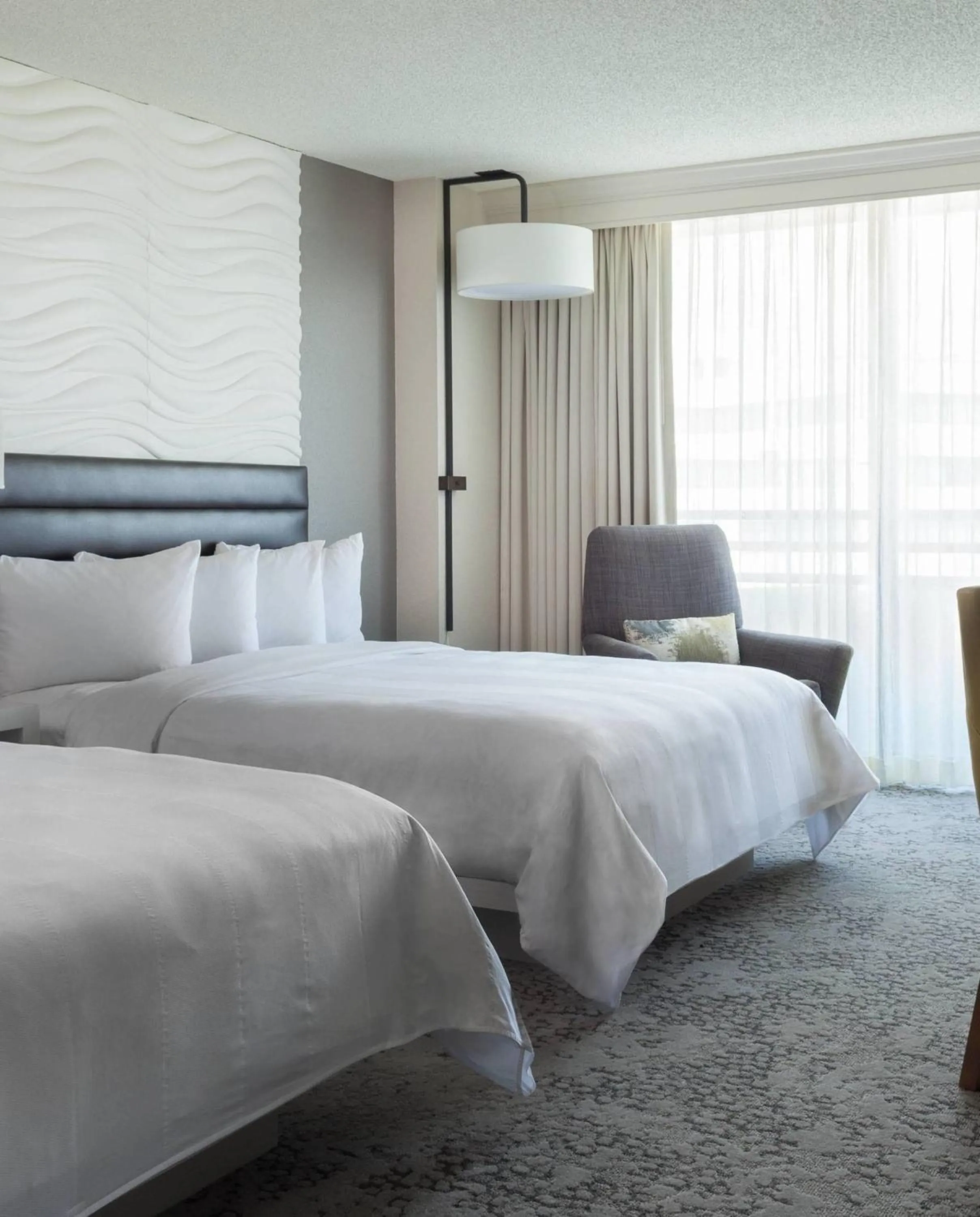 Bed in Fort Lauderdale Marriott North