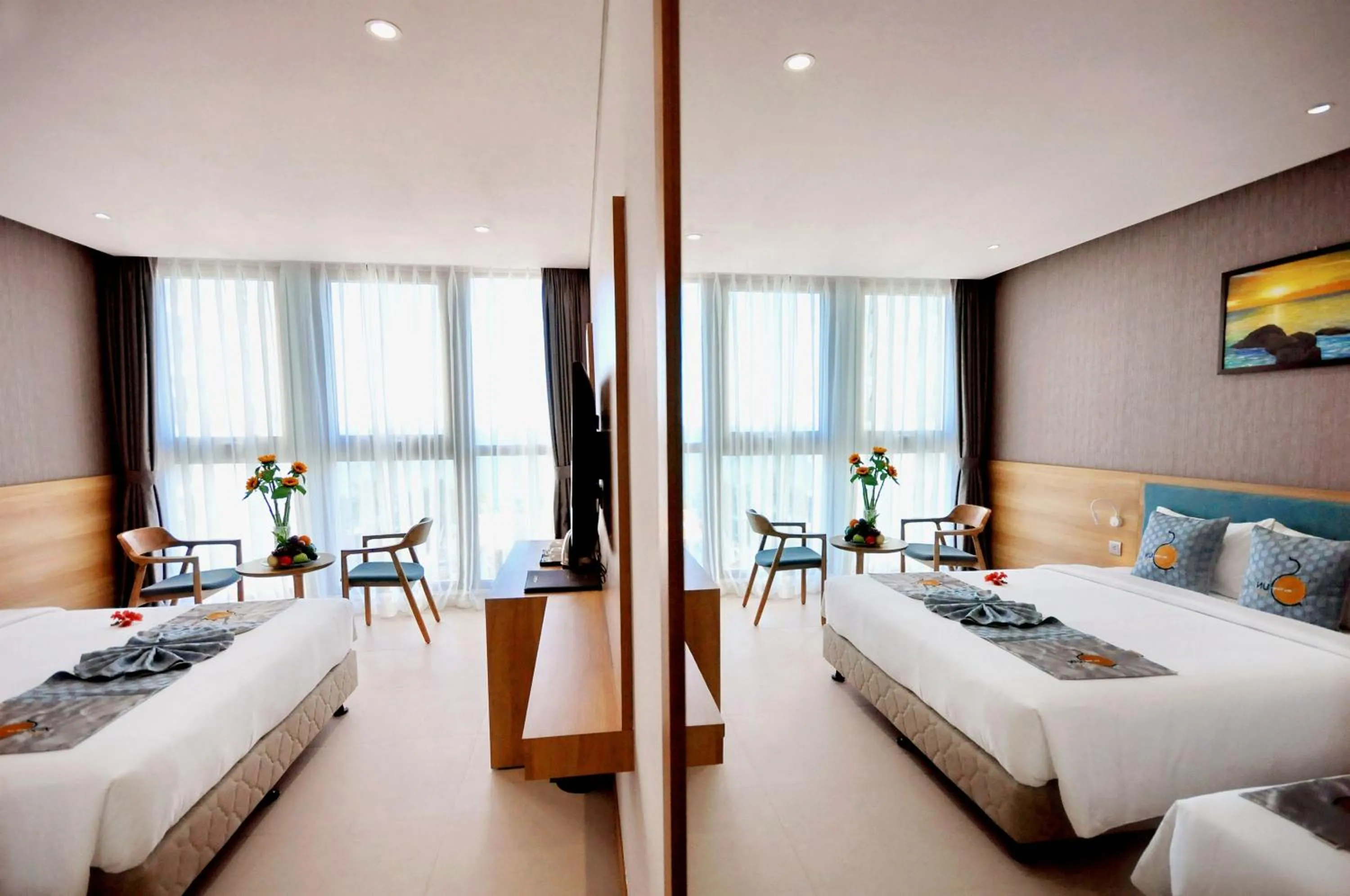 Photo of the whole room, Bed in Sun Kiss Hotel