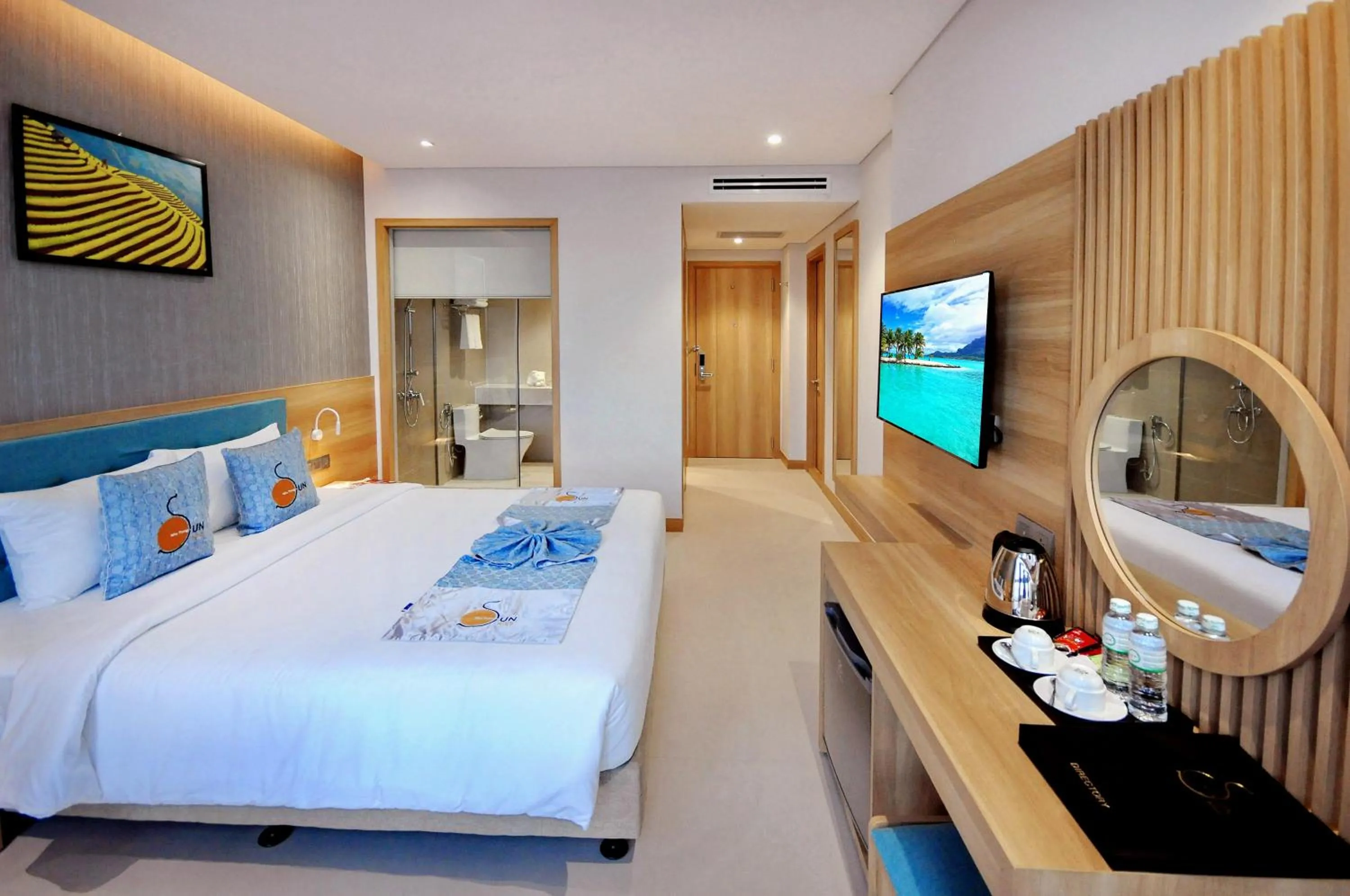 Photo of the whole room, Bed in Sun Kiss Hotel