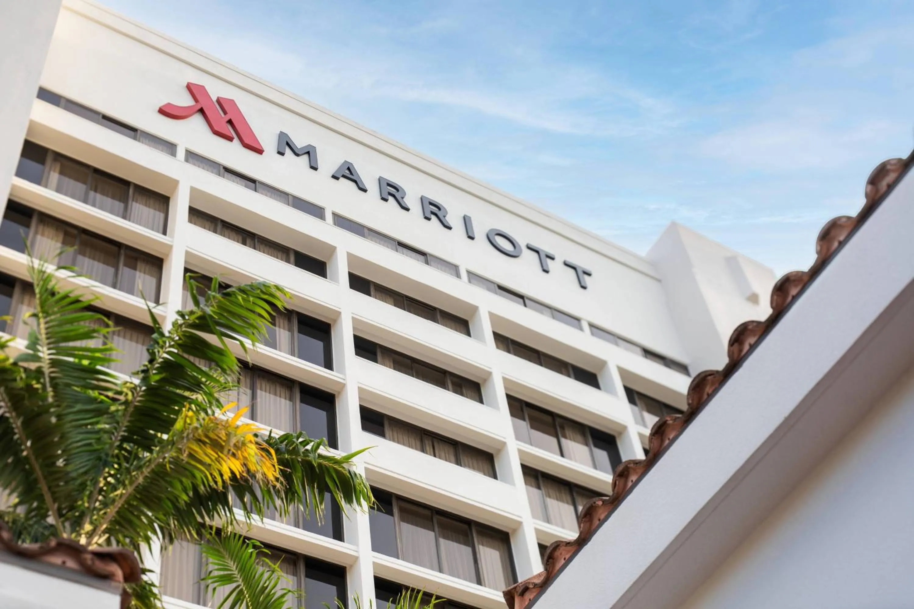Property building in Palm Beach Gardens Marriott