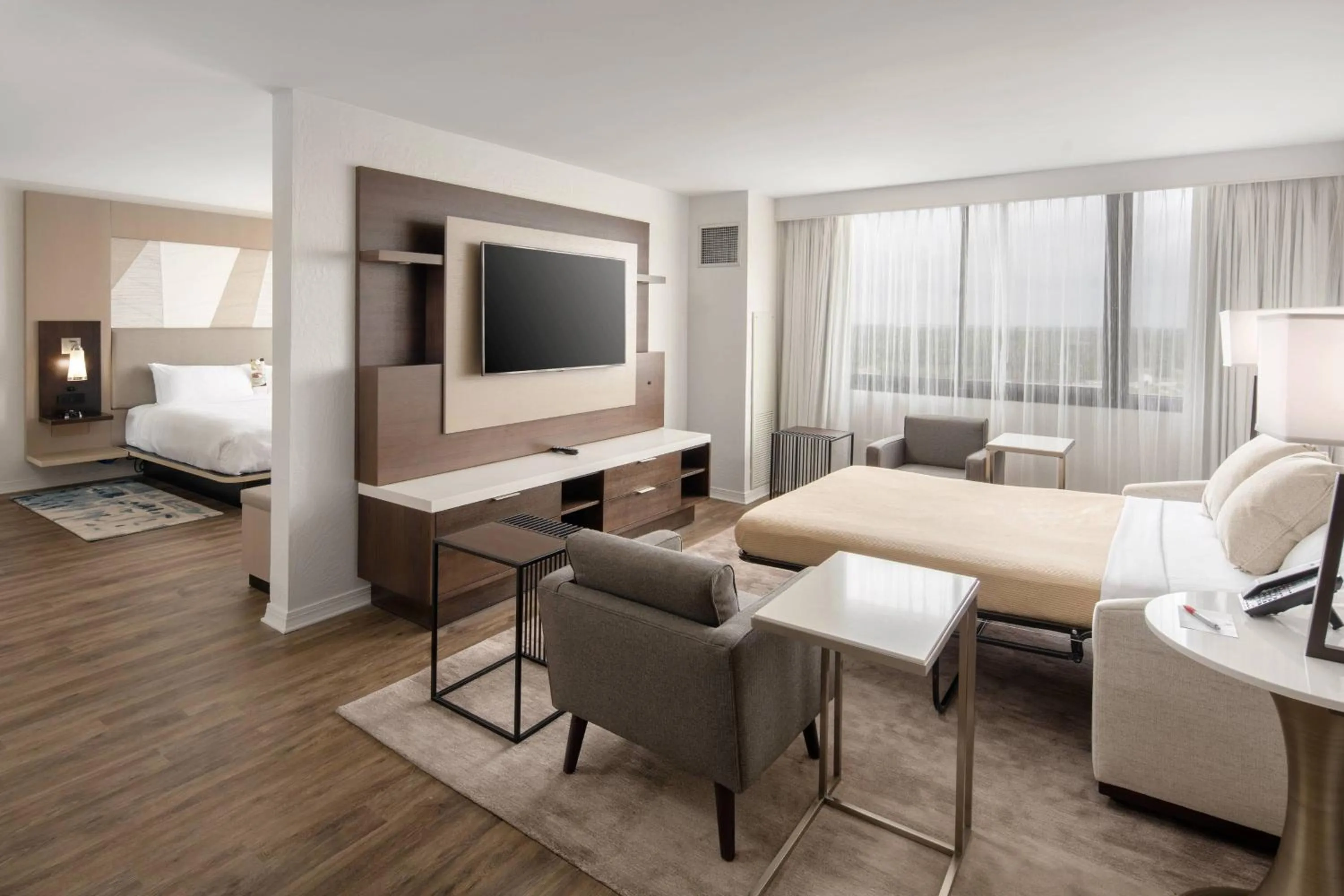 Photo of the whole room, Bed in Palm Beach Gardens Marriott