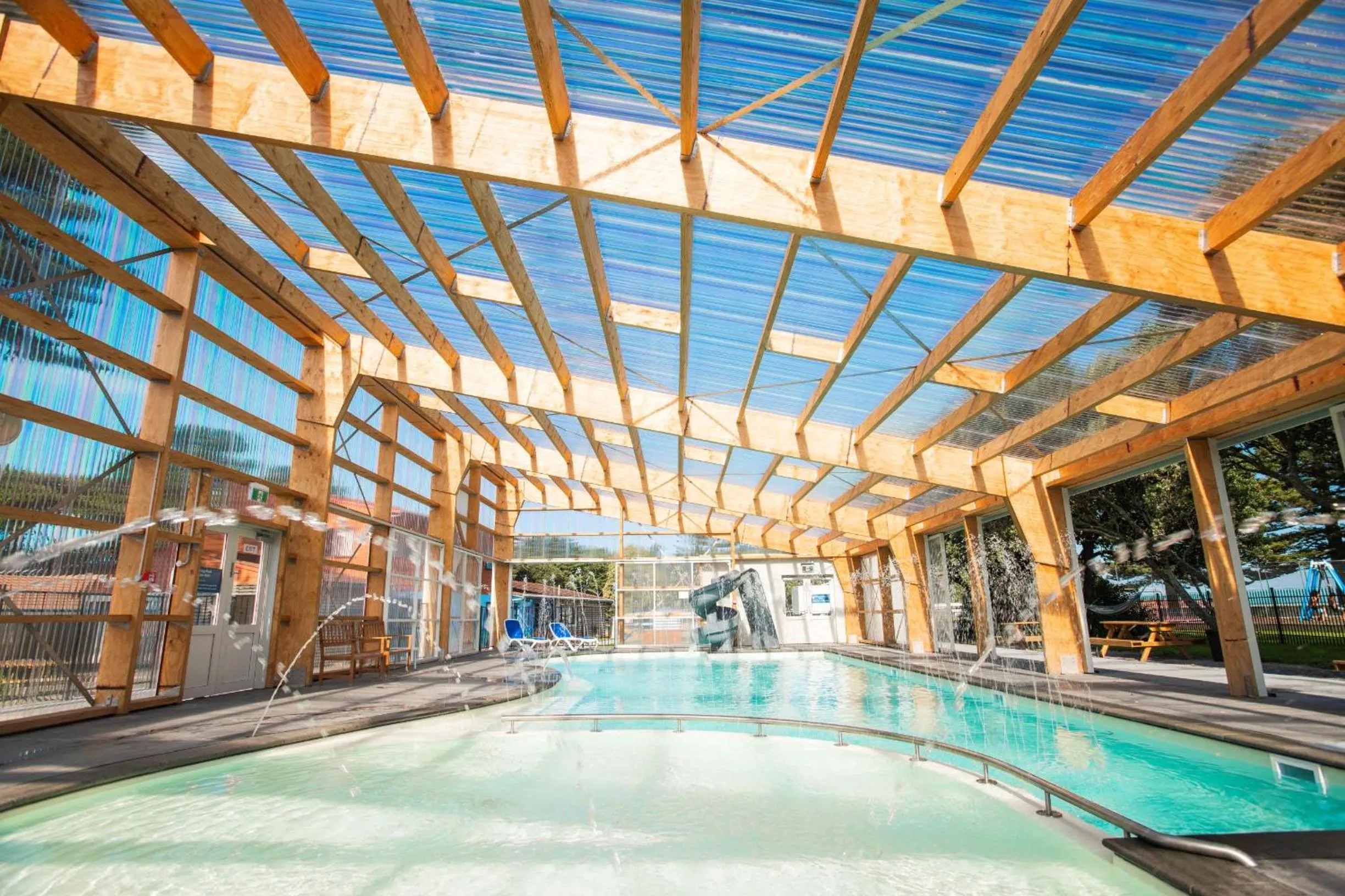 Swimming pool in Waikanae Beach Ocean View Apartments