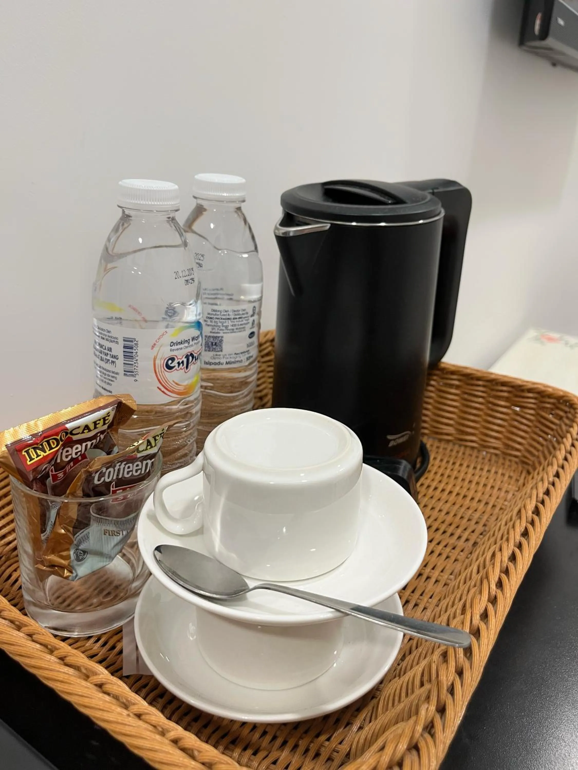 Coffee/tea facilities in Mclane Boutique Hotel