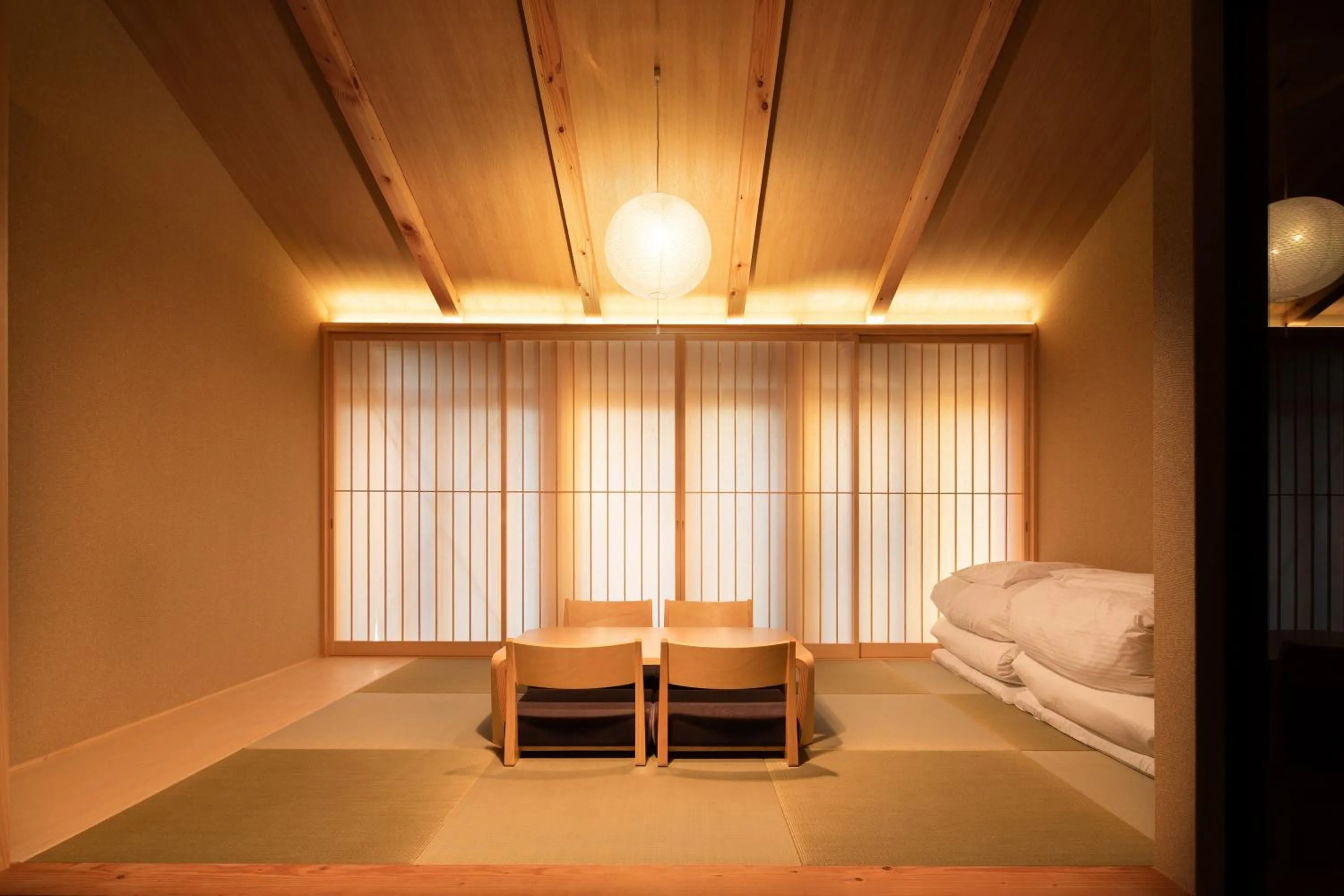 Living room, Bed in Tsumugi Tojihigashimonmae