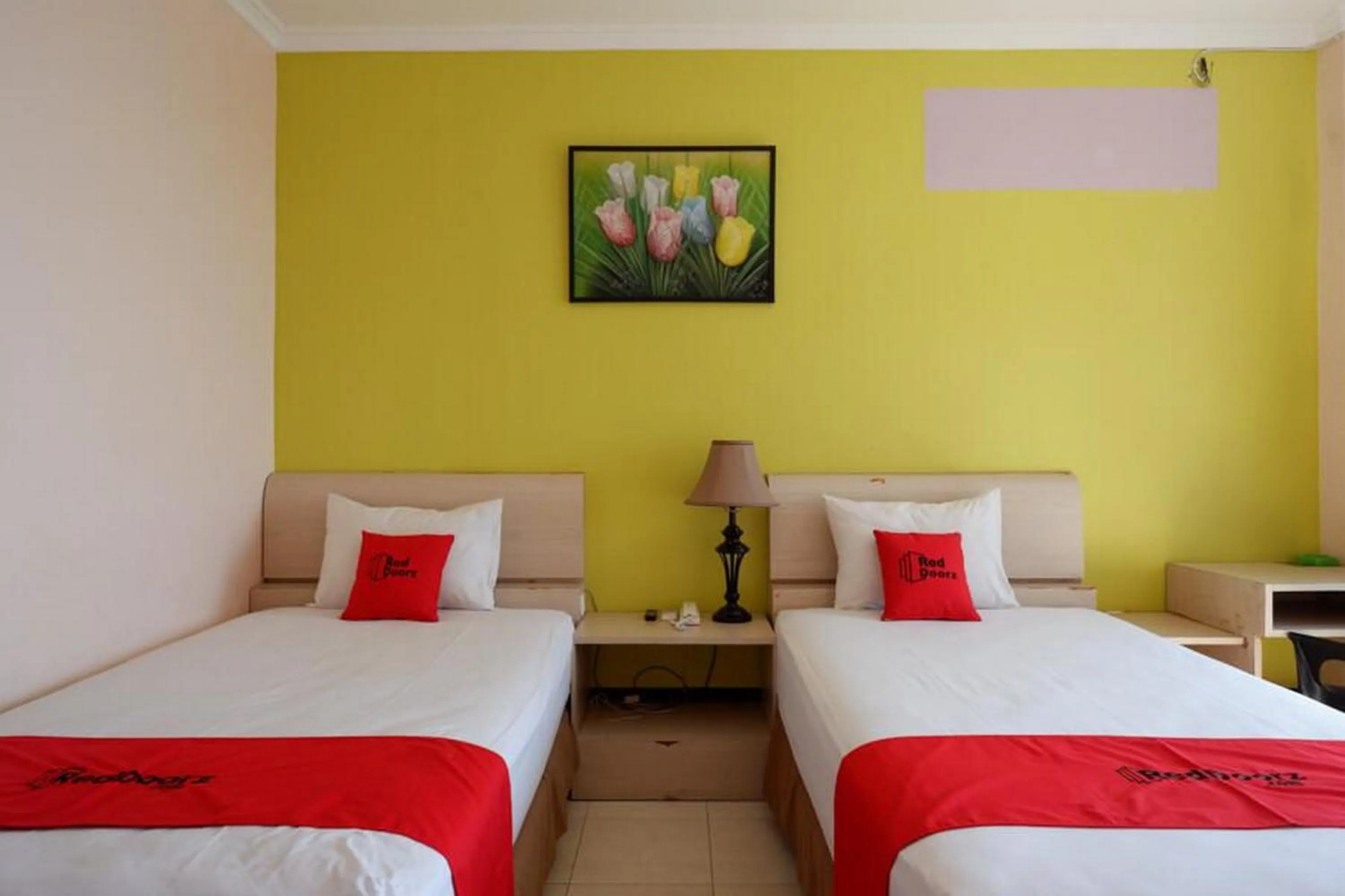 Bedroom in RedDoorz Plus Syariah @ Hotel Boulevard Luwuk