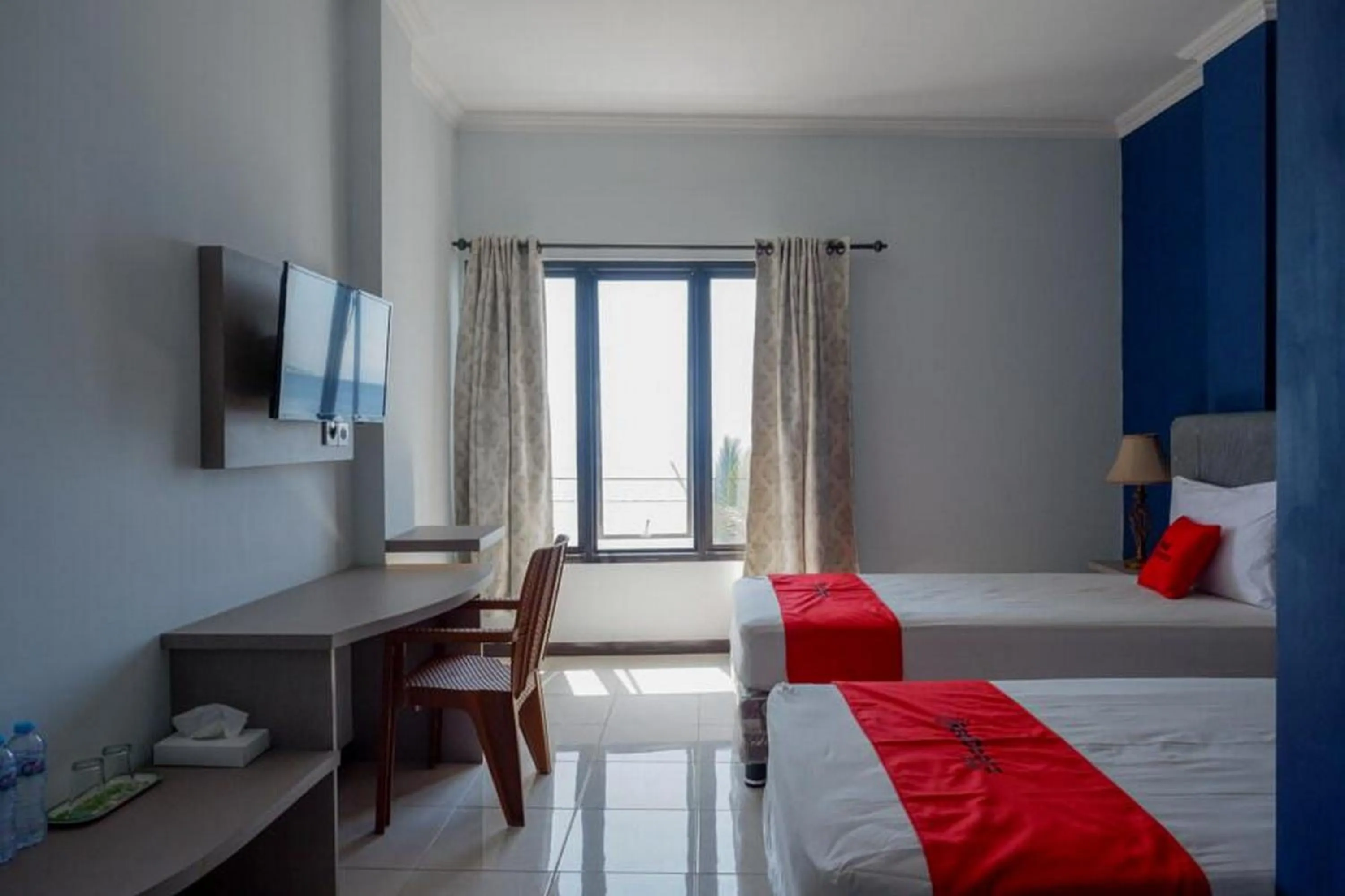 Bedroom in RedDoorz Plus Syariah @ Hotel Boulevard Luwuk