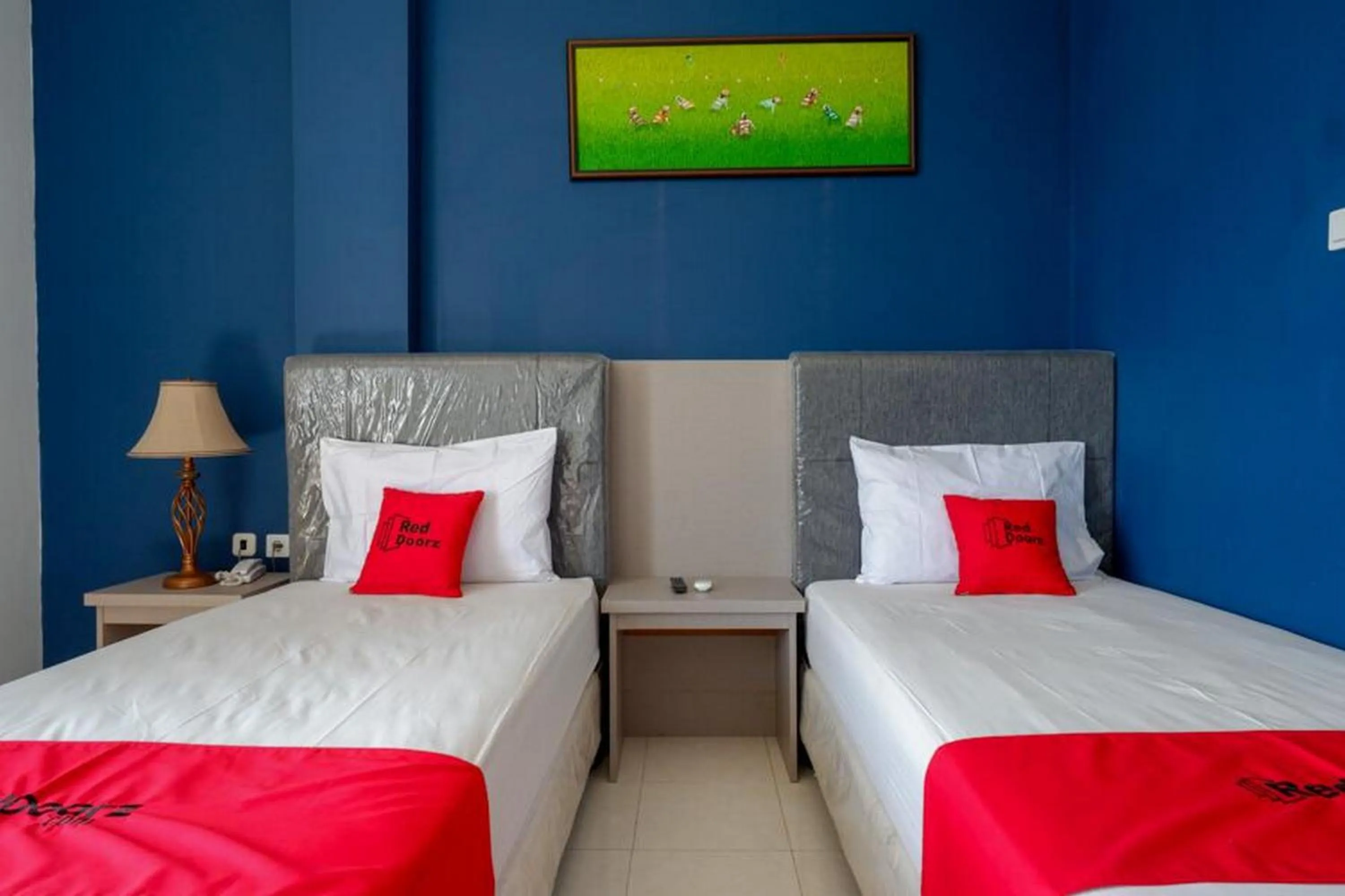 Bedroom in RedDoorz Plus Syariah @ Hotel Boulevard Luwuk