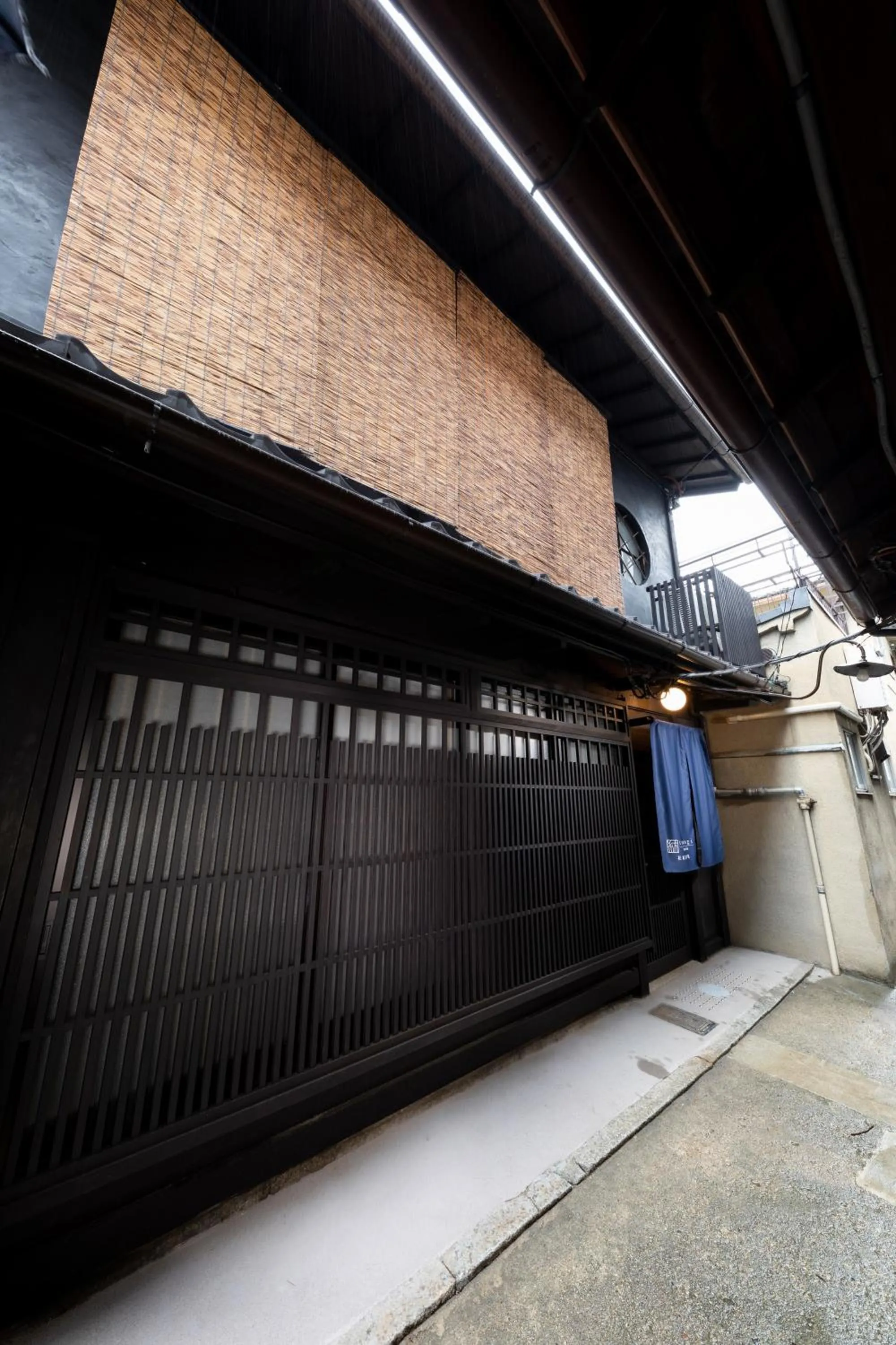 Facade/entrance in Kanade Matsubara-Gokomachi