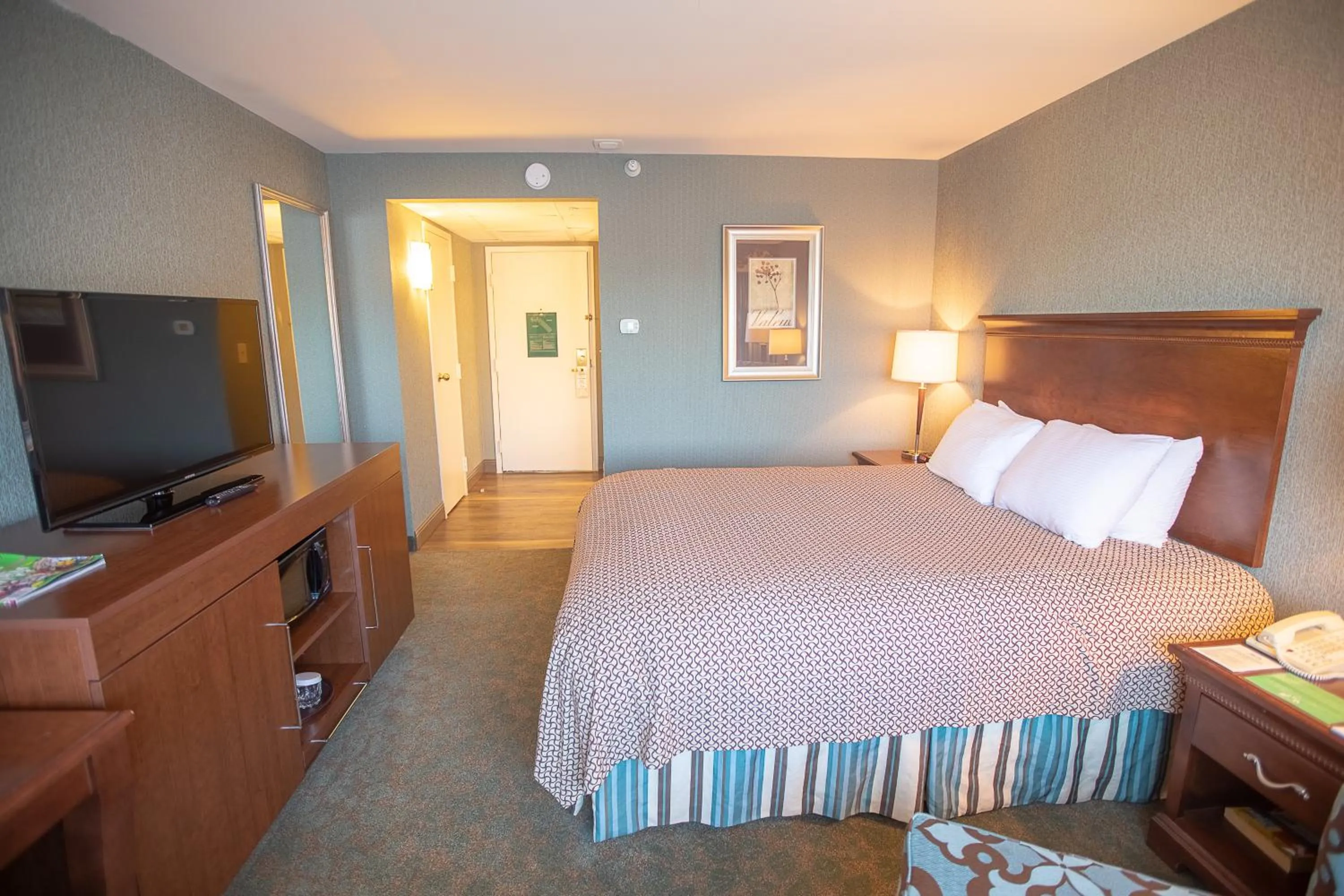 Bedroom, Bed in Turf Valley Resort