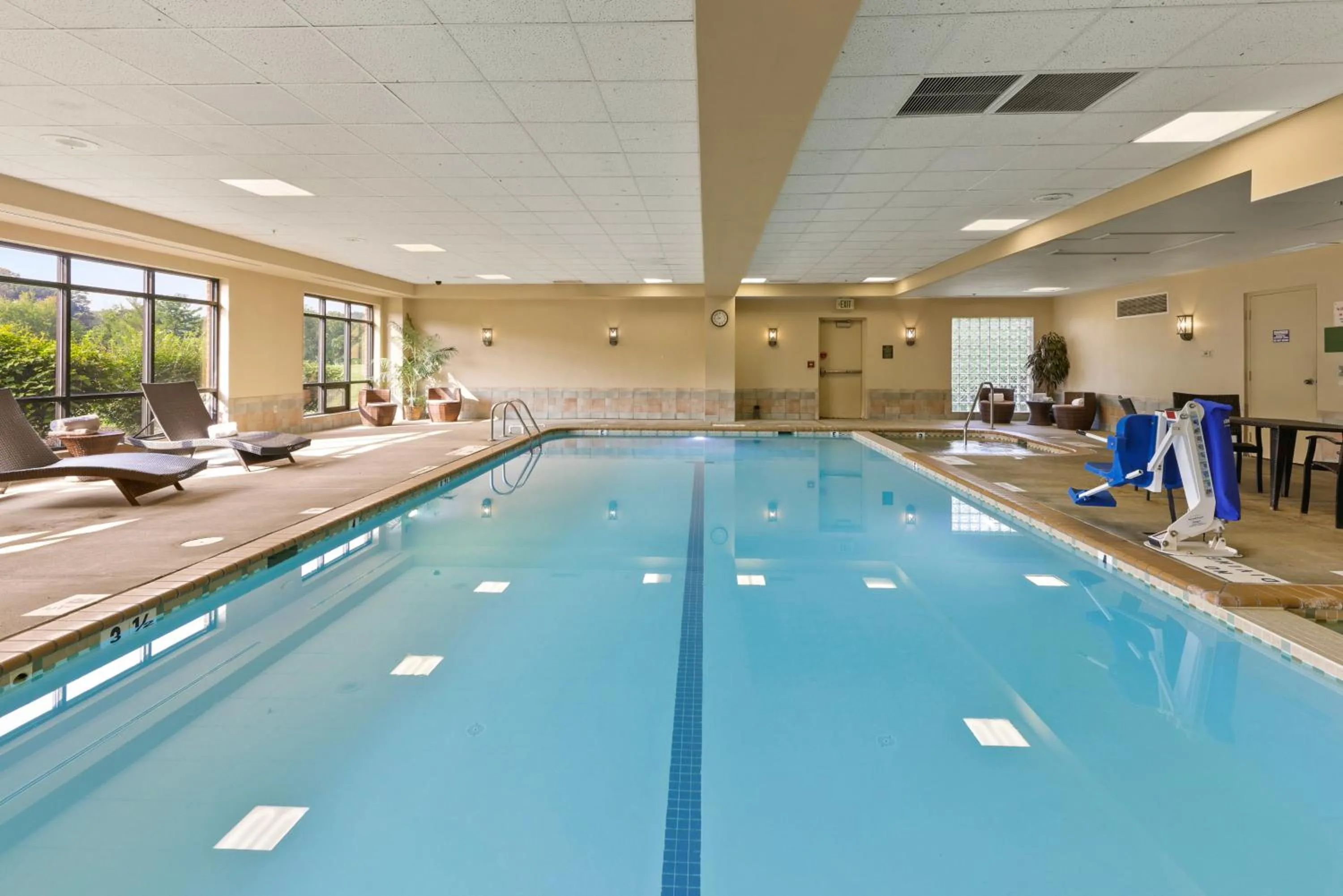 Swimming pool in Turf Valley Resort