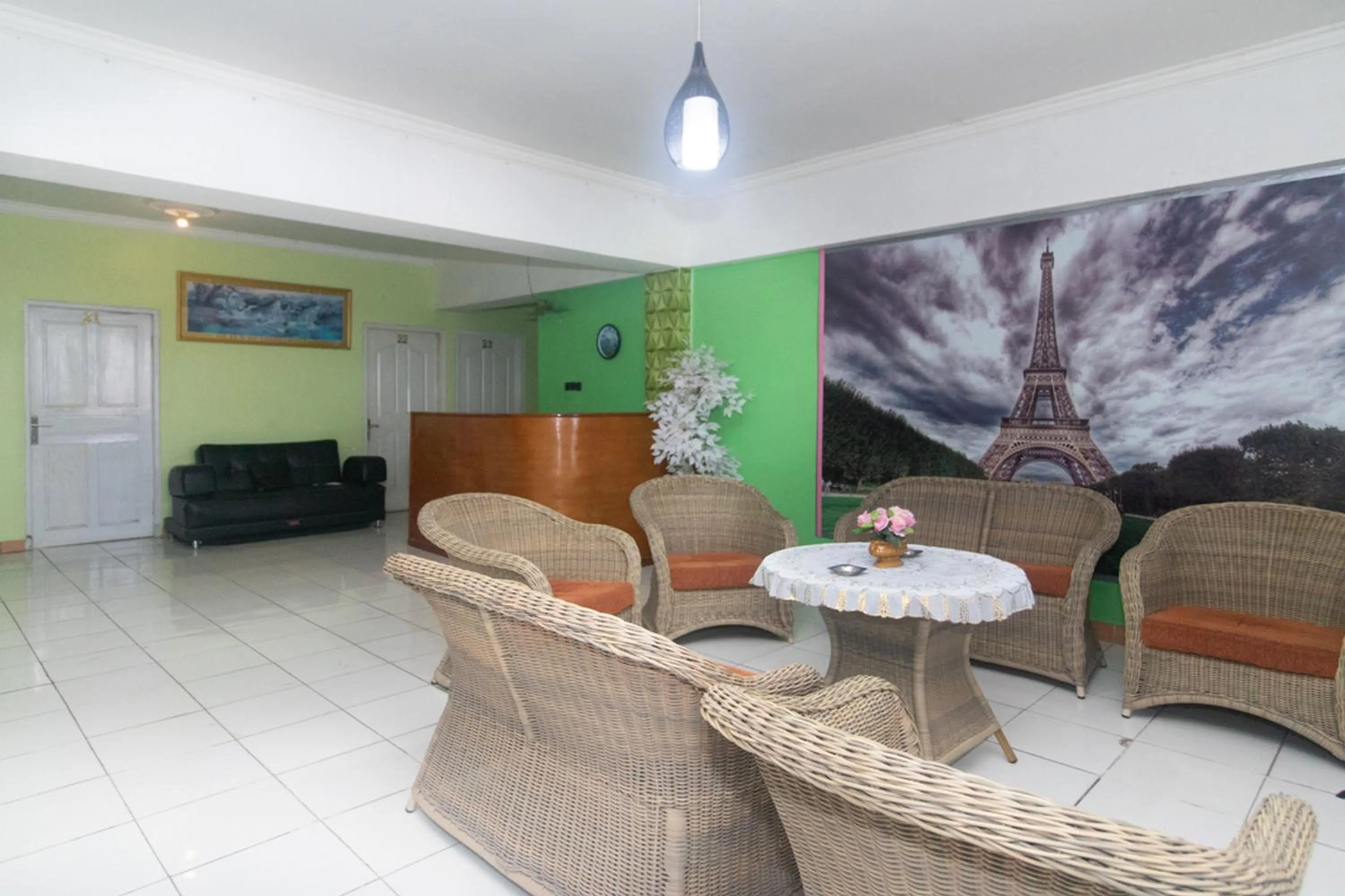 Seating area in RedDoorz @ Frans Seda Kupang