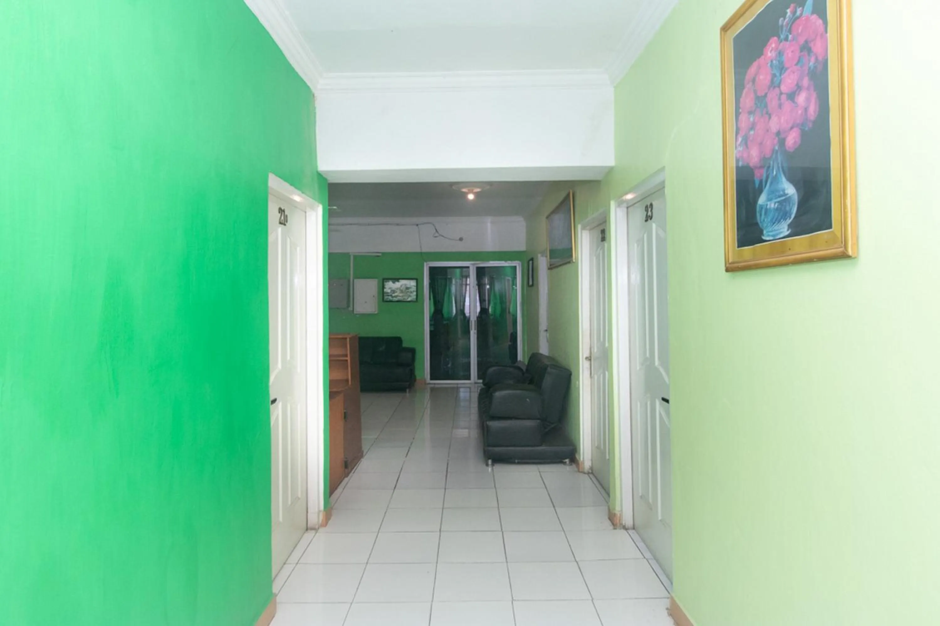 Facade/entrance in RedDoorz @ Frans Seda Kupang