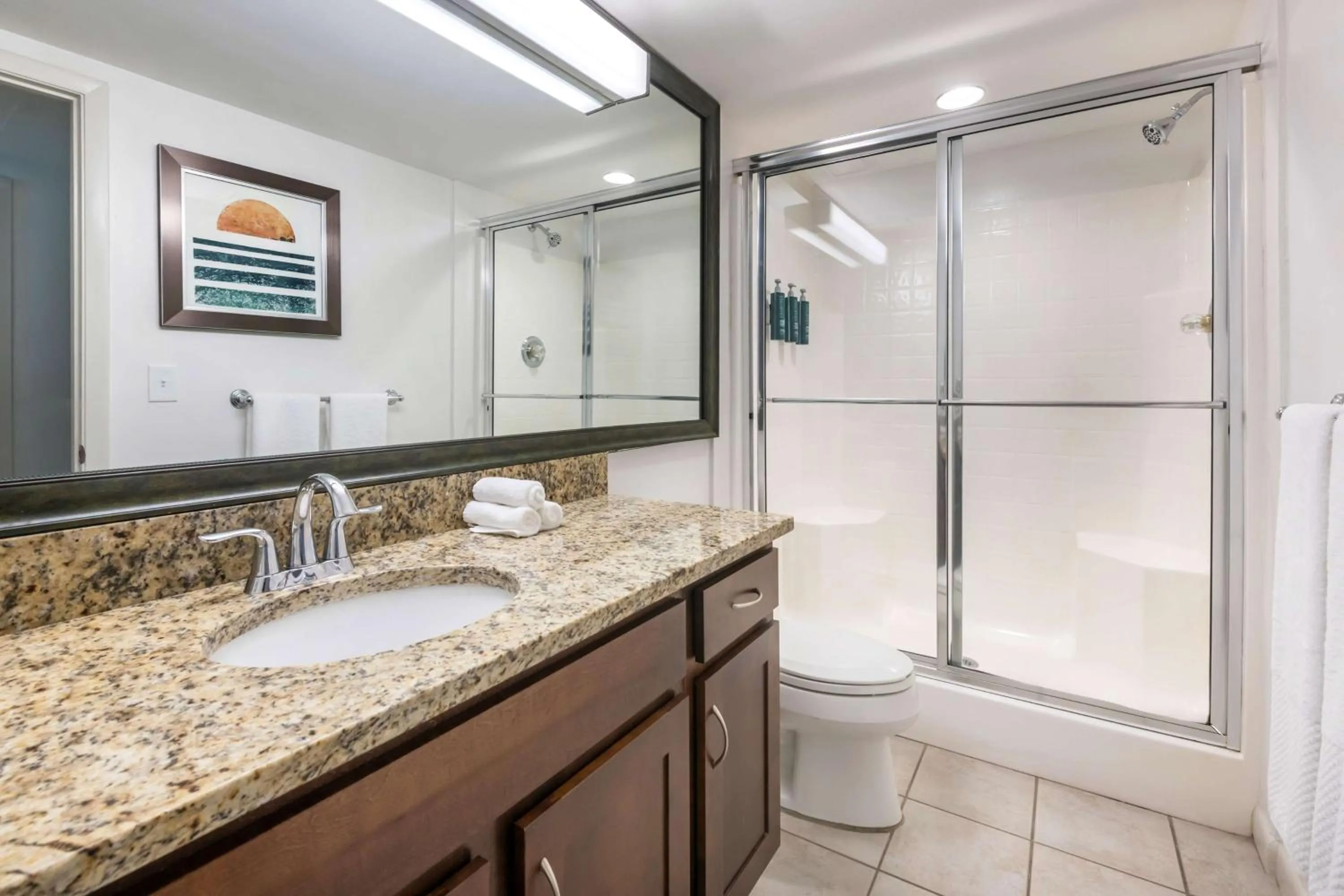 Photo of the whole room in Hilton Vacation Club Daytona Beach Regency