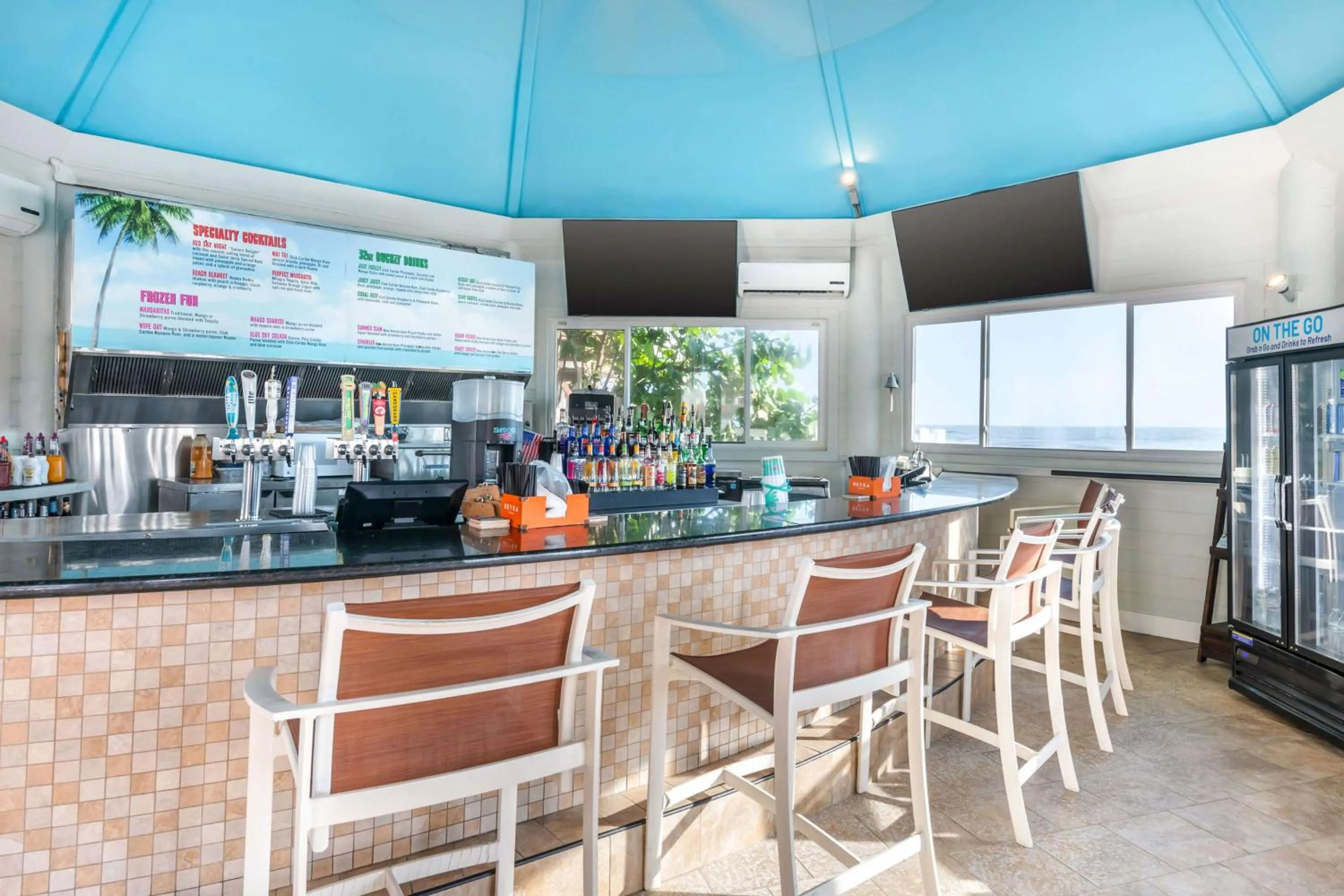 Lounge or bar in Hilton Vacation Club Daytona Beach Regency