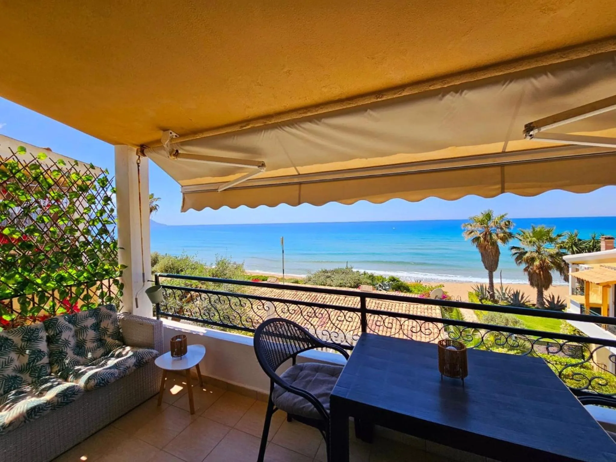 Balcony/Terrace in Corfu Glyfada Menigos Resort 23