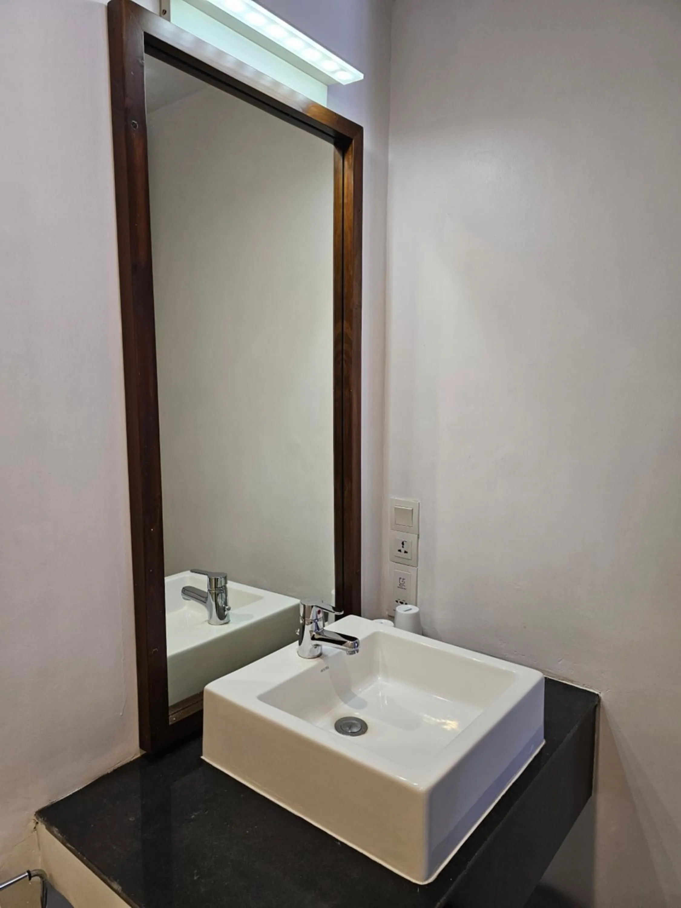 Bathroom in Blue Breeze