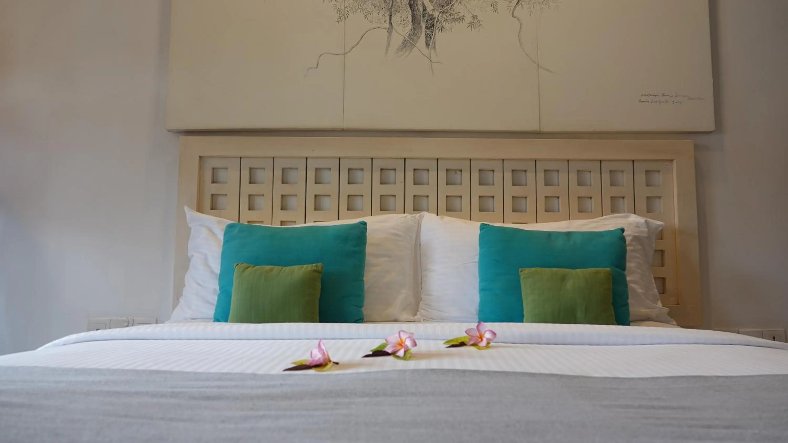 Bedroom, Bed in Blue Breeze