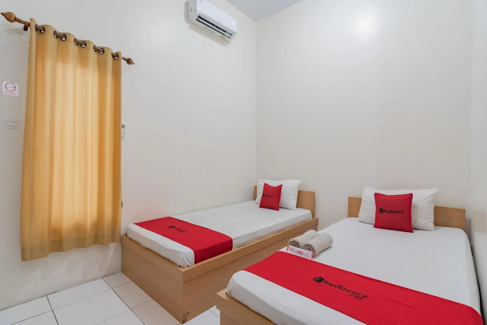 Bedroom, Bed in RedDoorz near Universitas Siliwangi Tasikmalaya