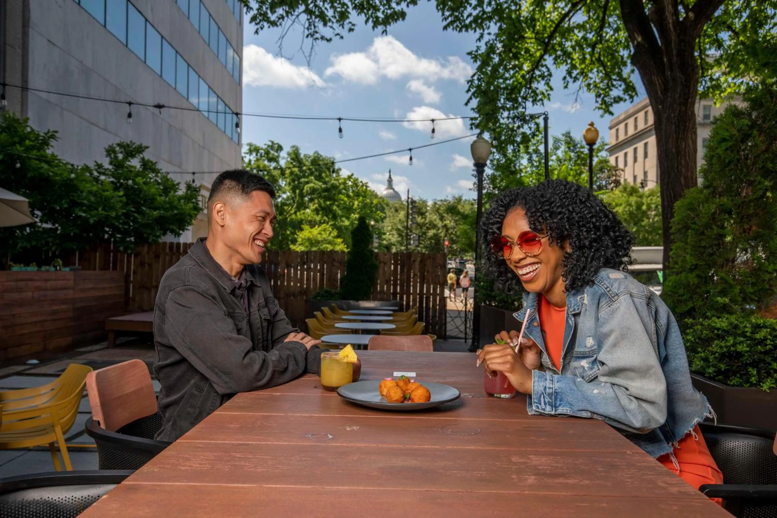 Restaurant/places to eat in YOTEL Washington DC