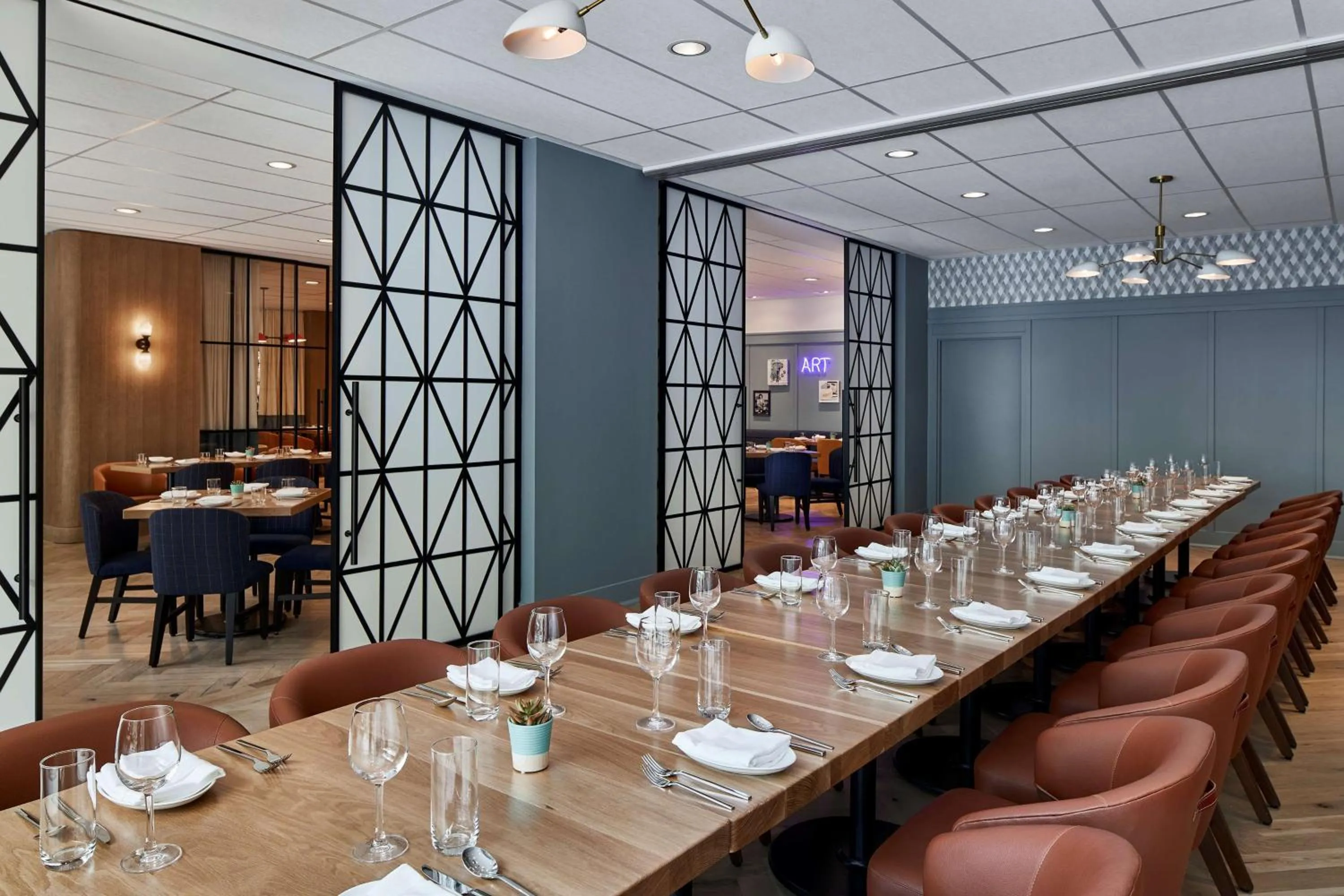 Restaurant/places to eat in YOTEL Washington DC