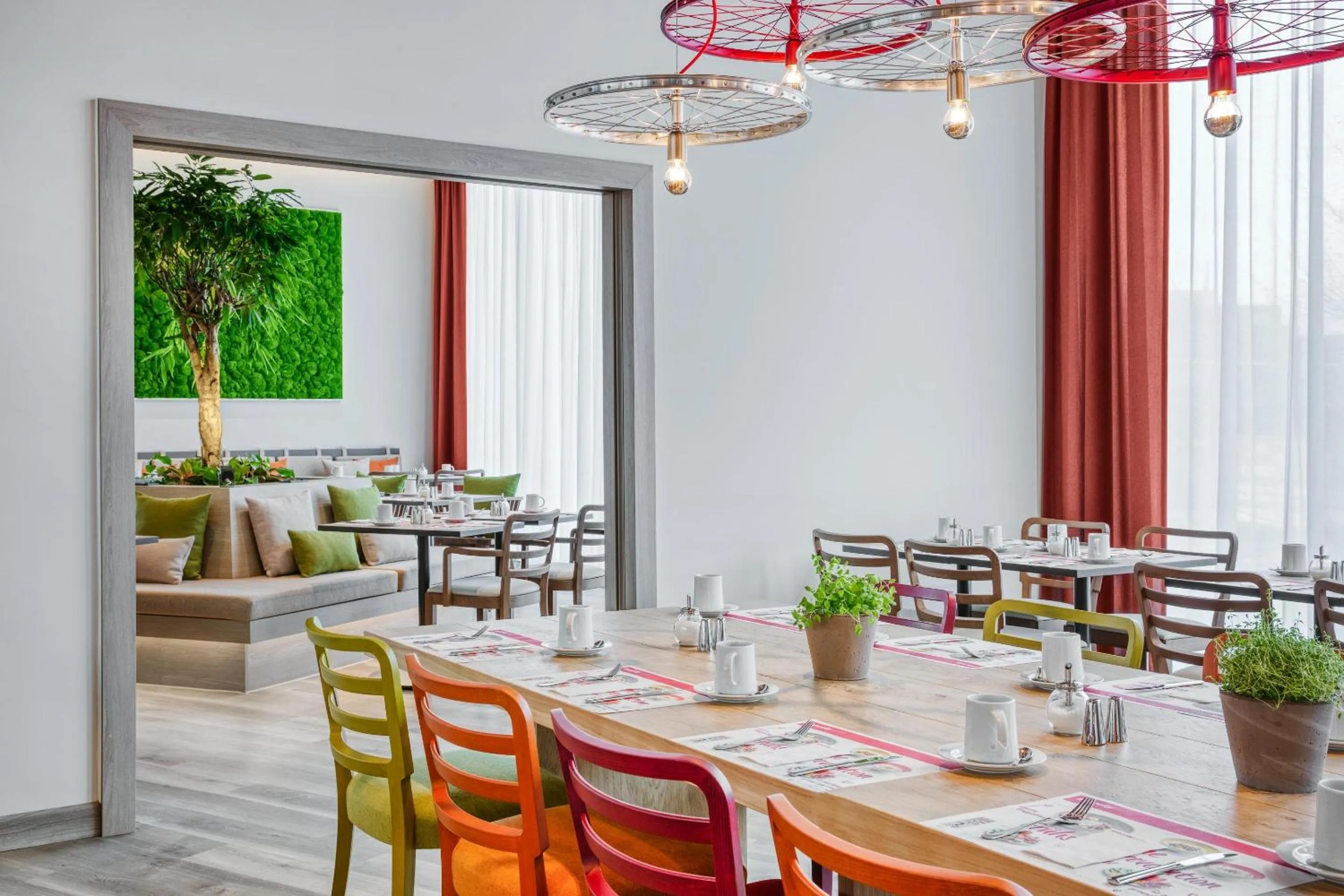 Restaurant/places to eat in IntercityHotel Hannover Hauptbahnhof-Ost