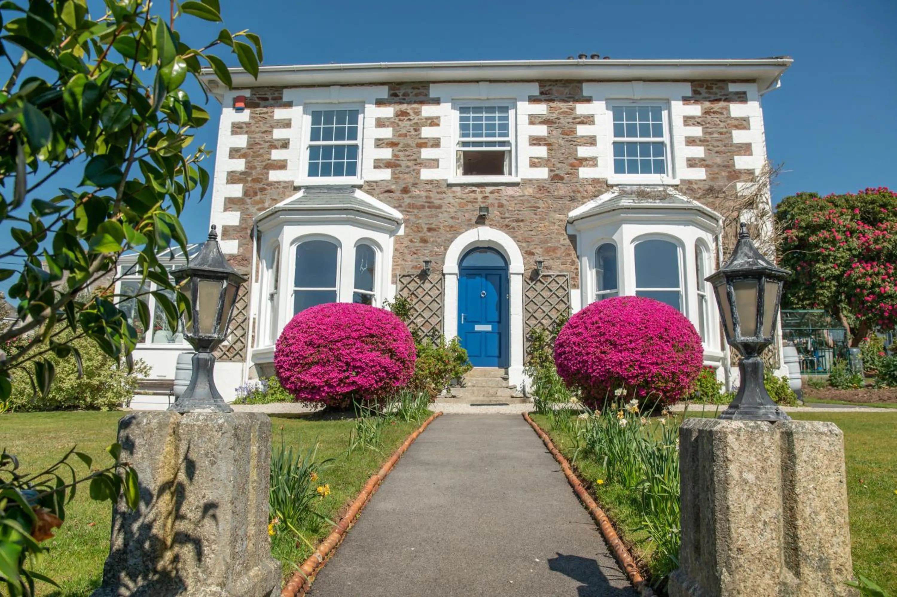 Property building in Ivy House Cornwall B&B