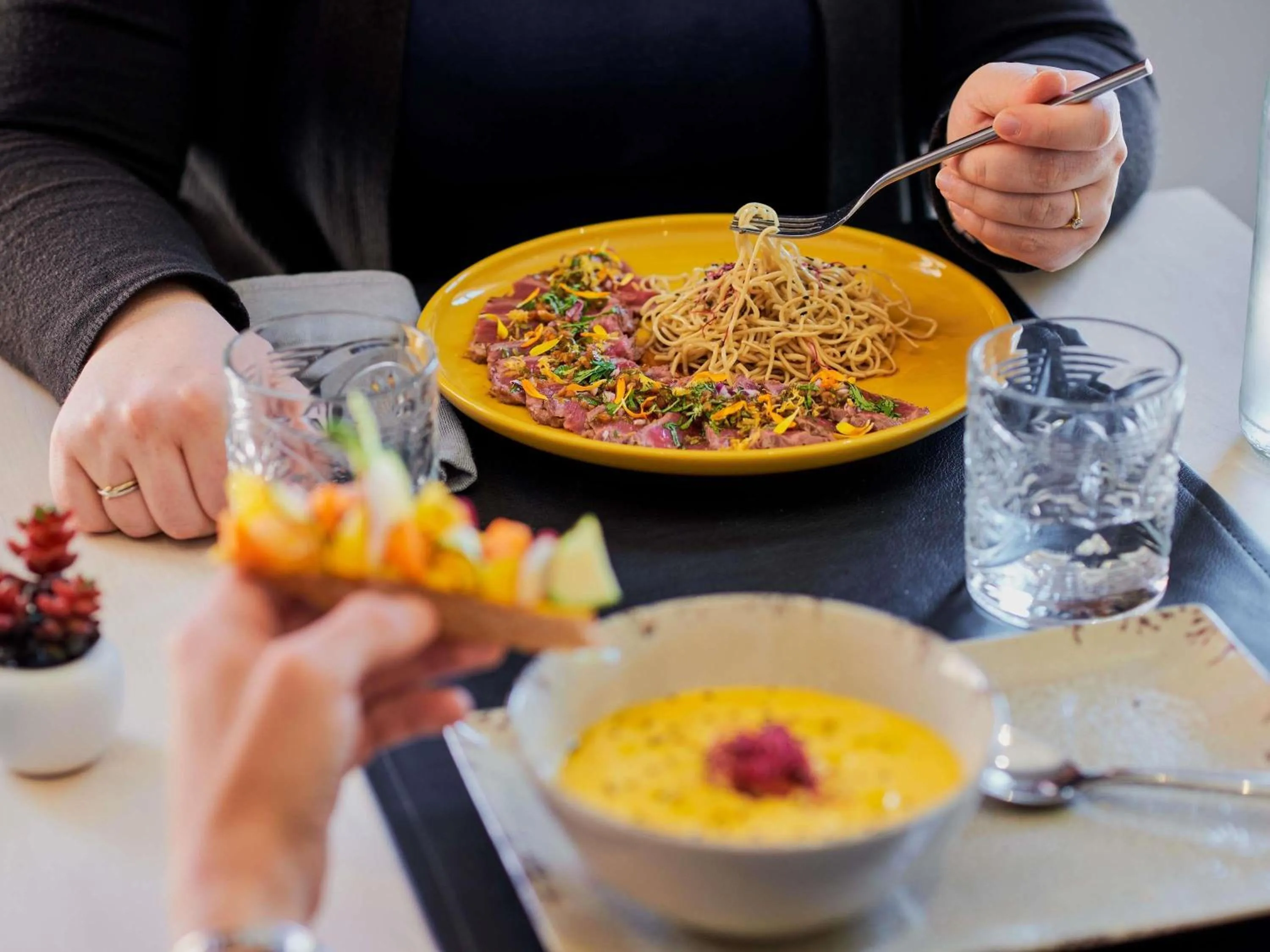 Restaurant/places to eat in ibis Sisteron