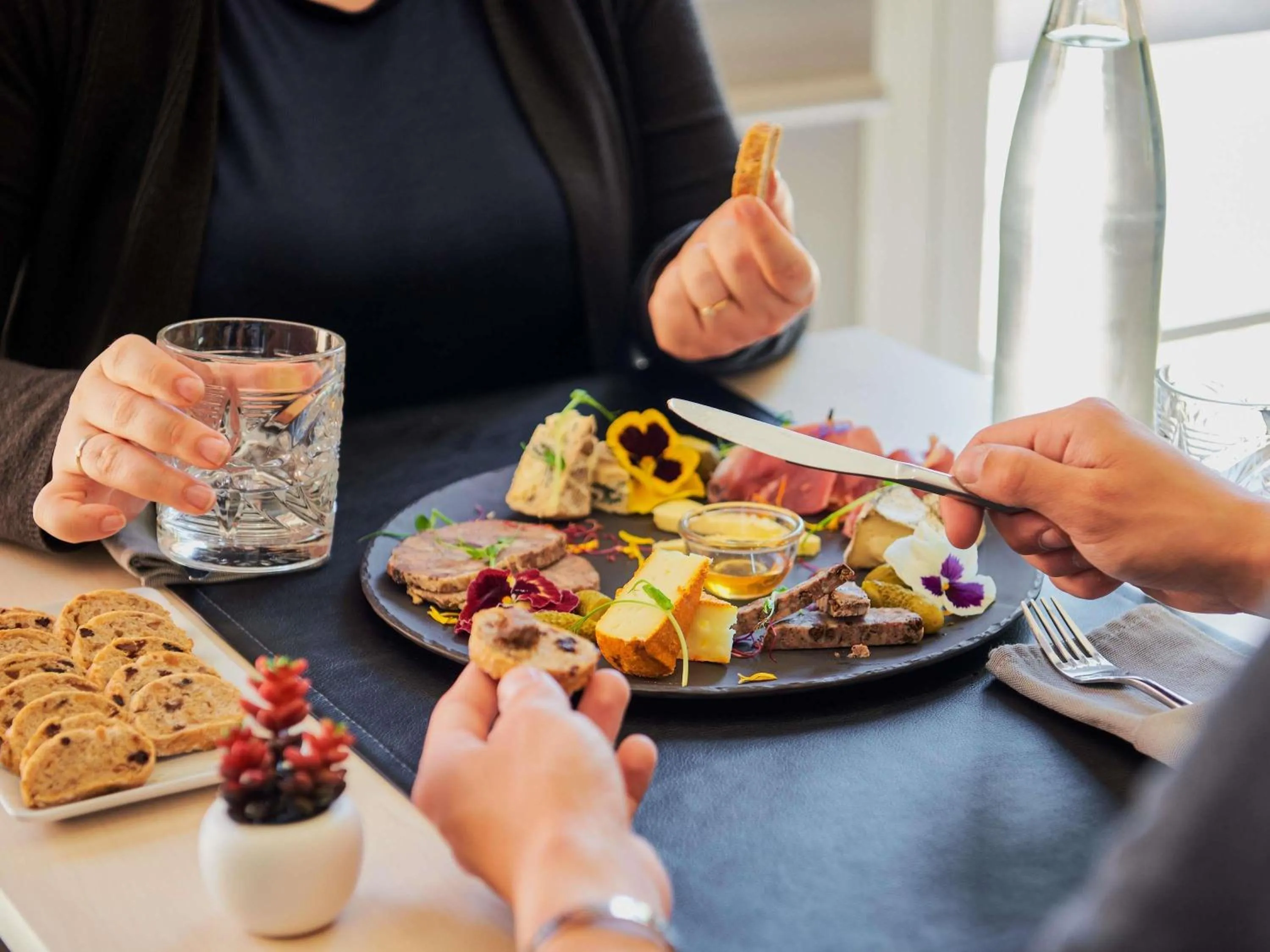 Restaurant/places to eat in ibis Sisteron