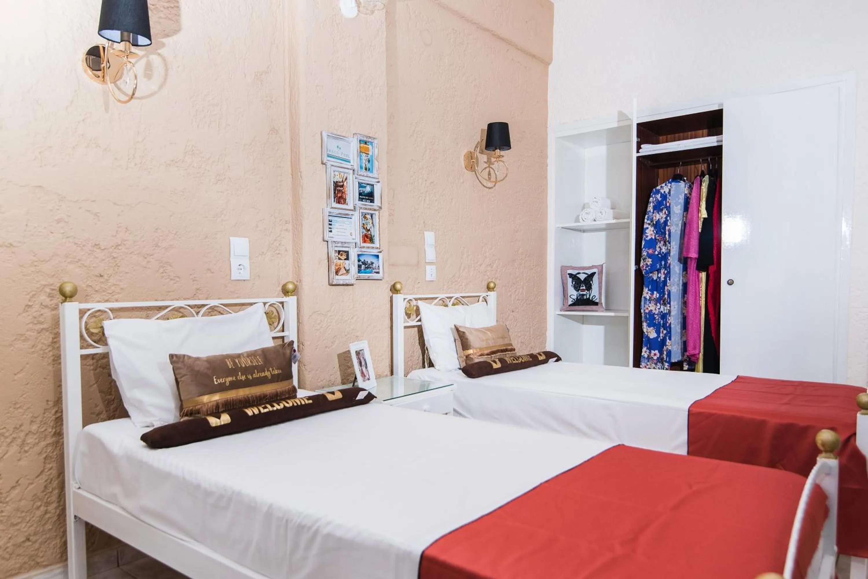 Bedroom, Bed in Oasis Studios