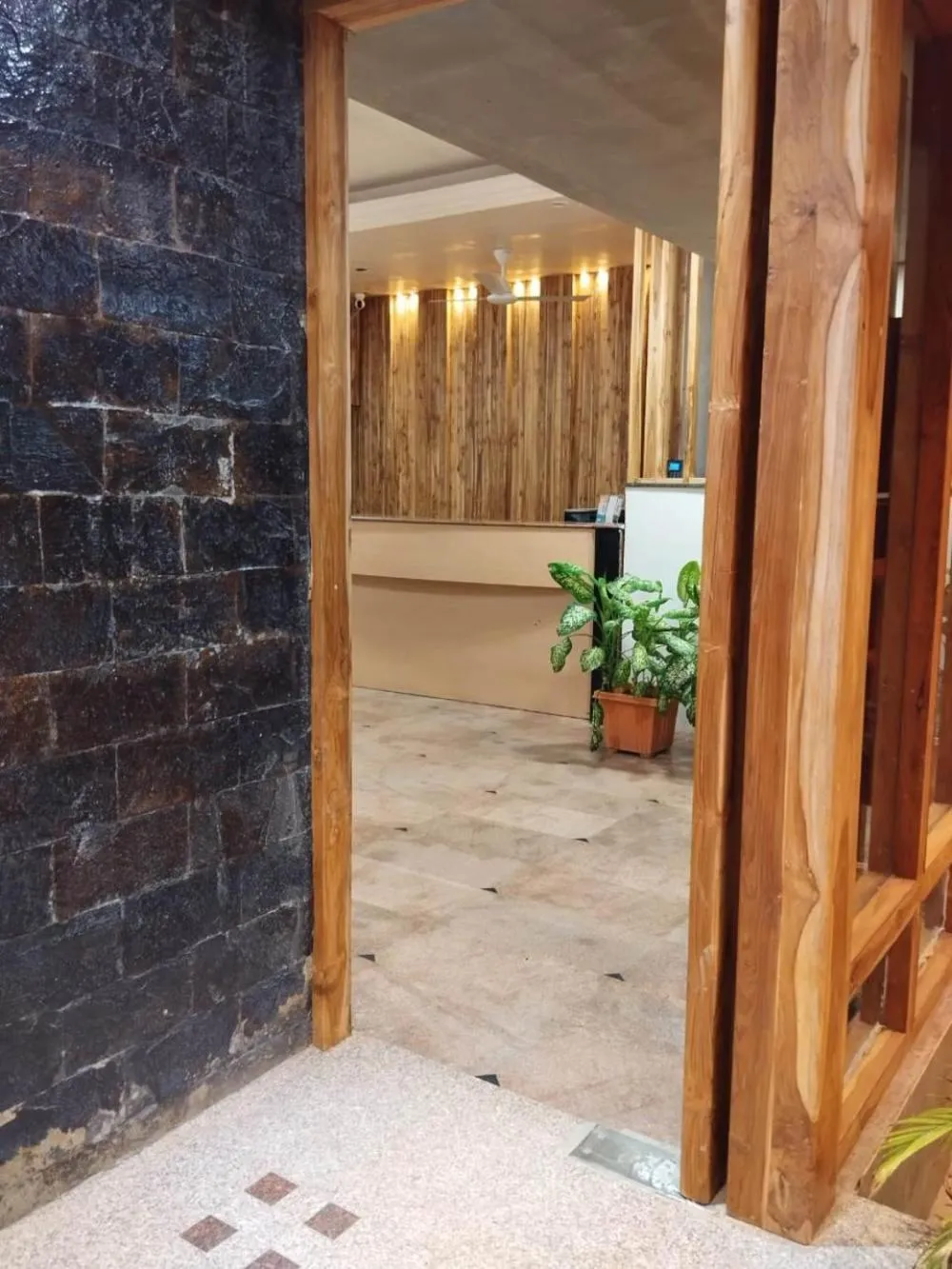Facade/entrance in Hotel Shripad