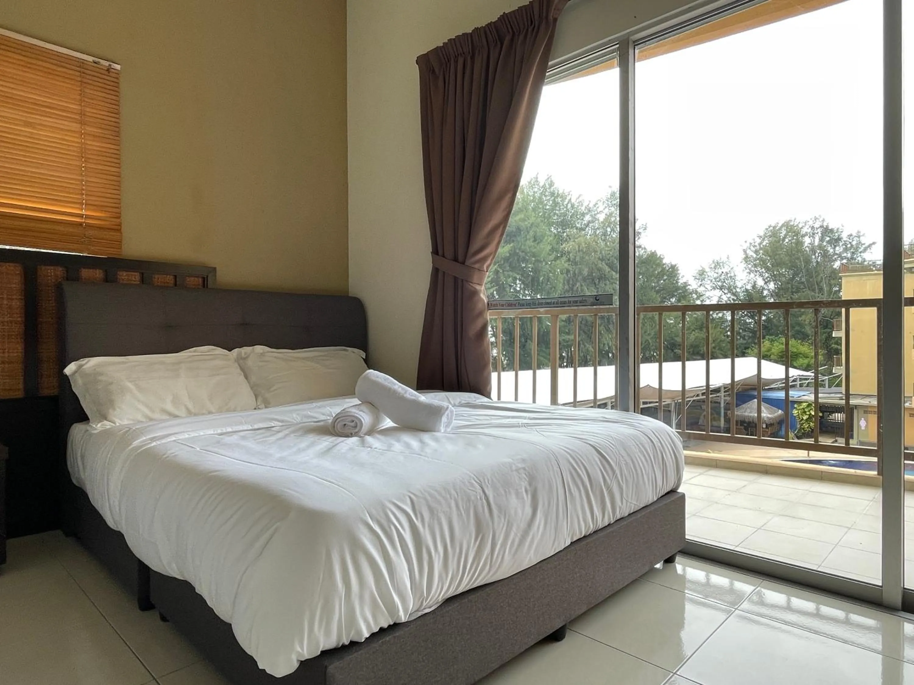 Bed in Gold Coast Morib Themepark View Studio