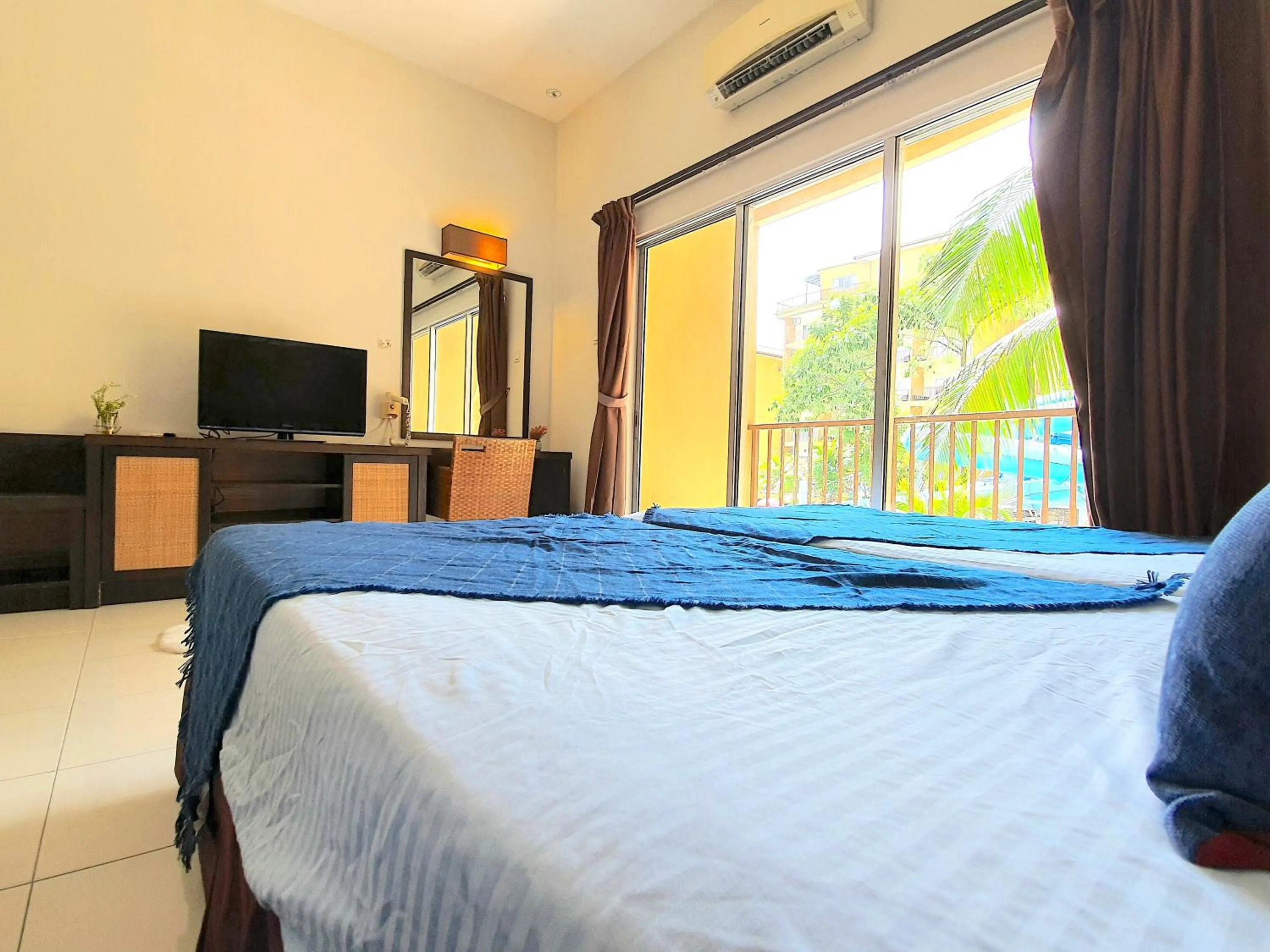 Bed in Gold Coast Morib Themepark View Studio