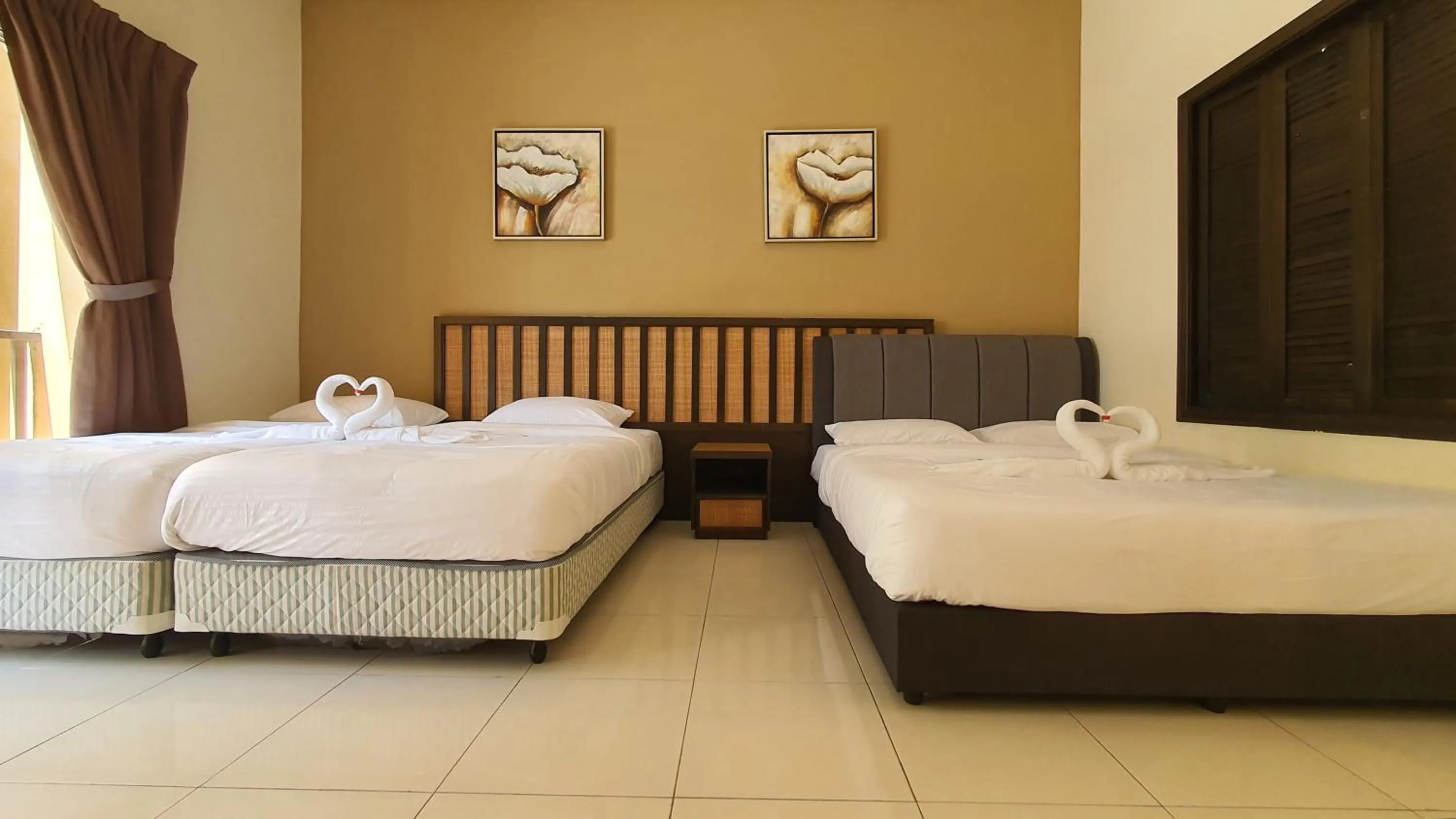 Bed in Gold Coast Morib Themepark View Studio