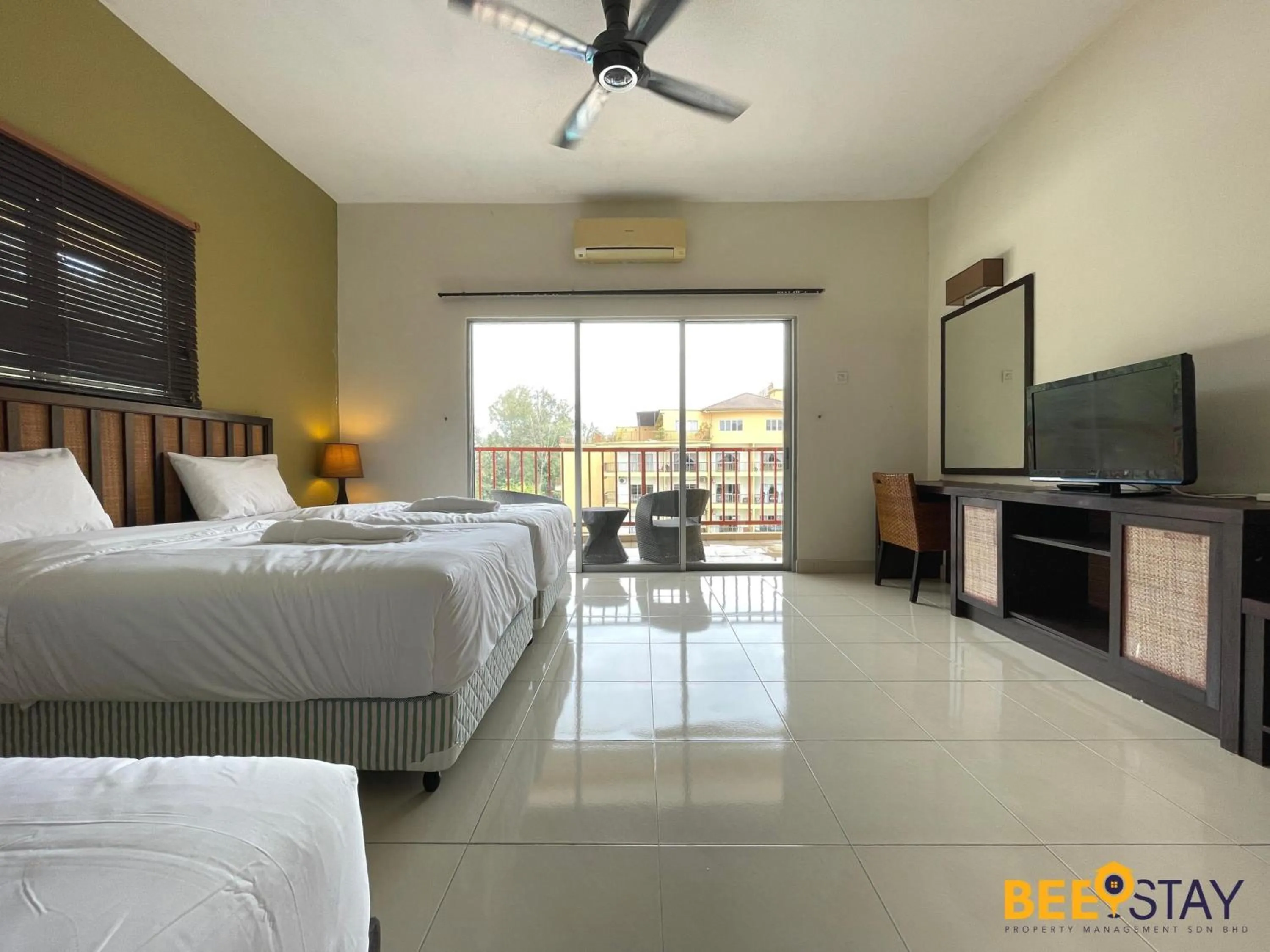 Photo of the whole room, Bed in Gold Coast Morib Themepark View Studio