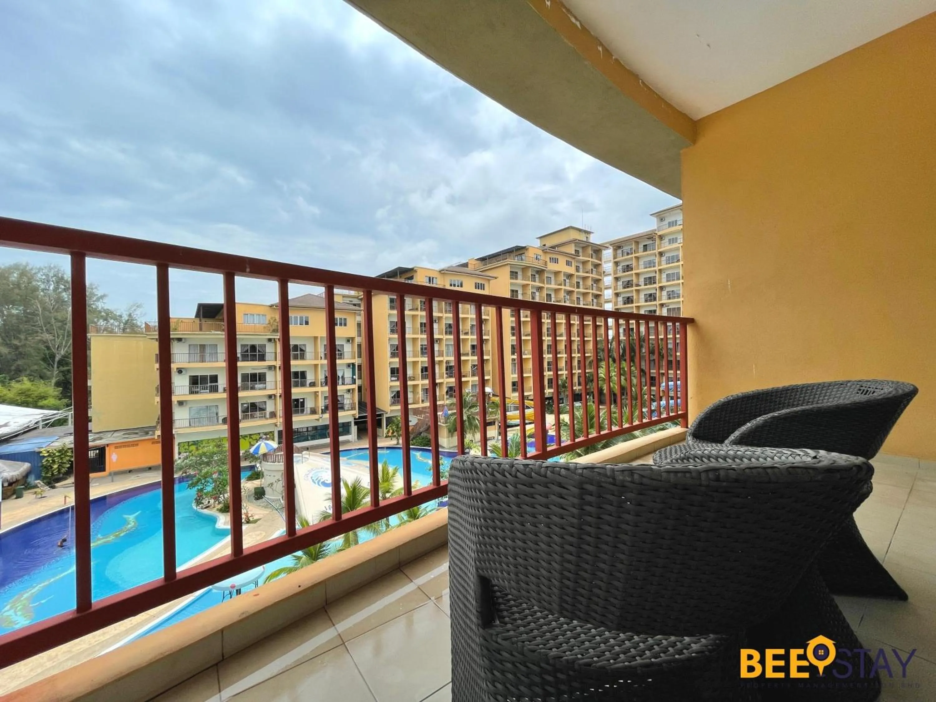 Balcony/Terrace in Gold Coast Morib Themepark View Studio