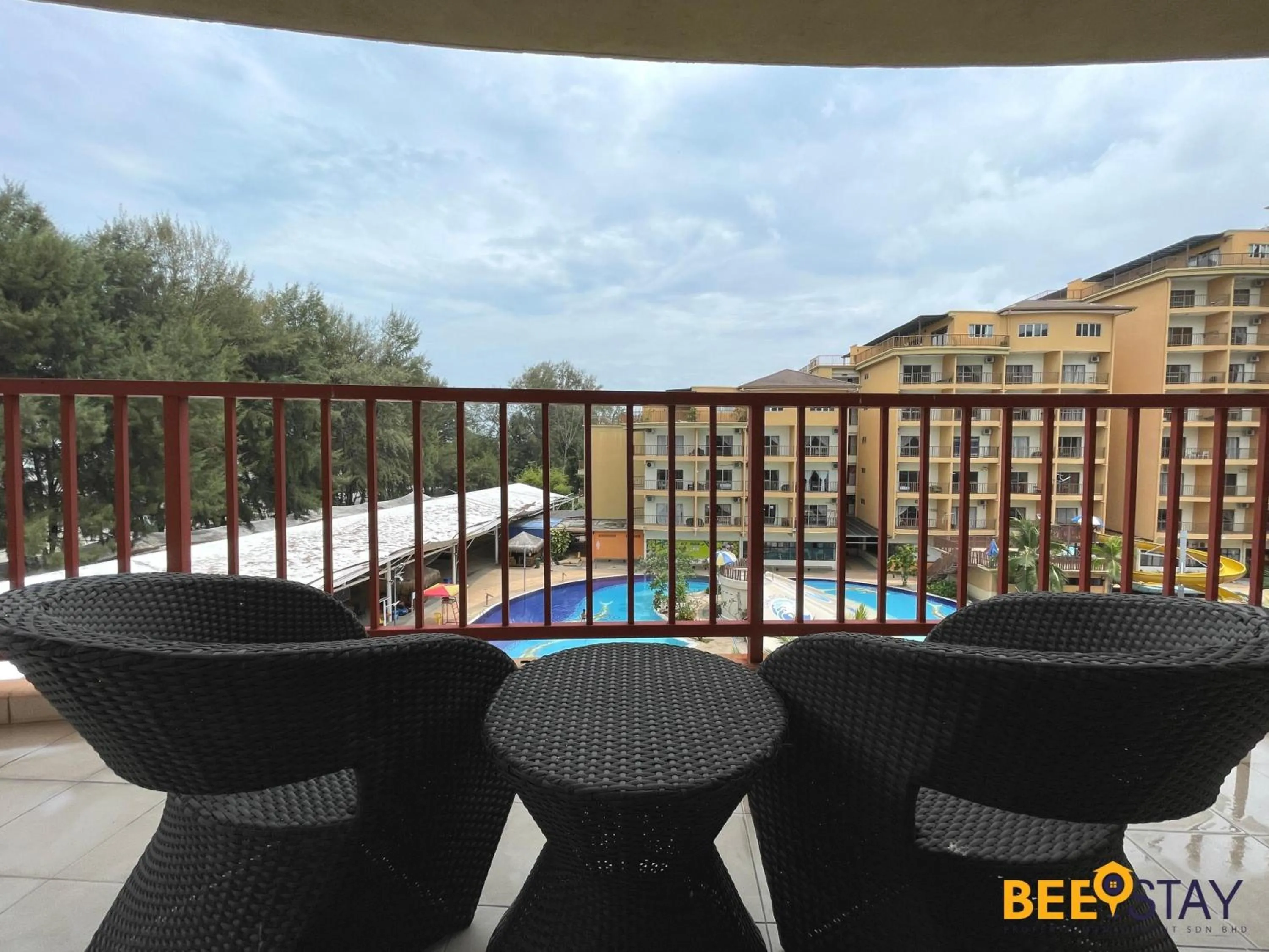 Balcony/Terrace in Gold Coast Morib Themepark View Studio