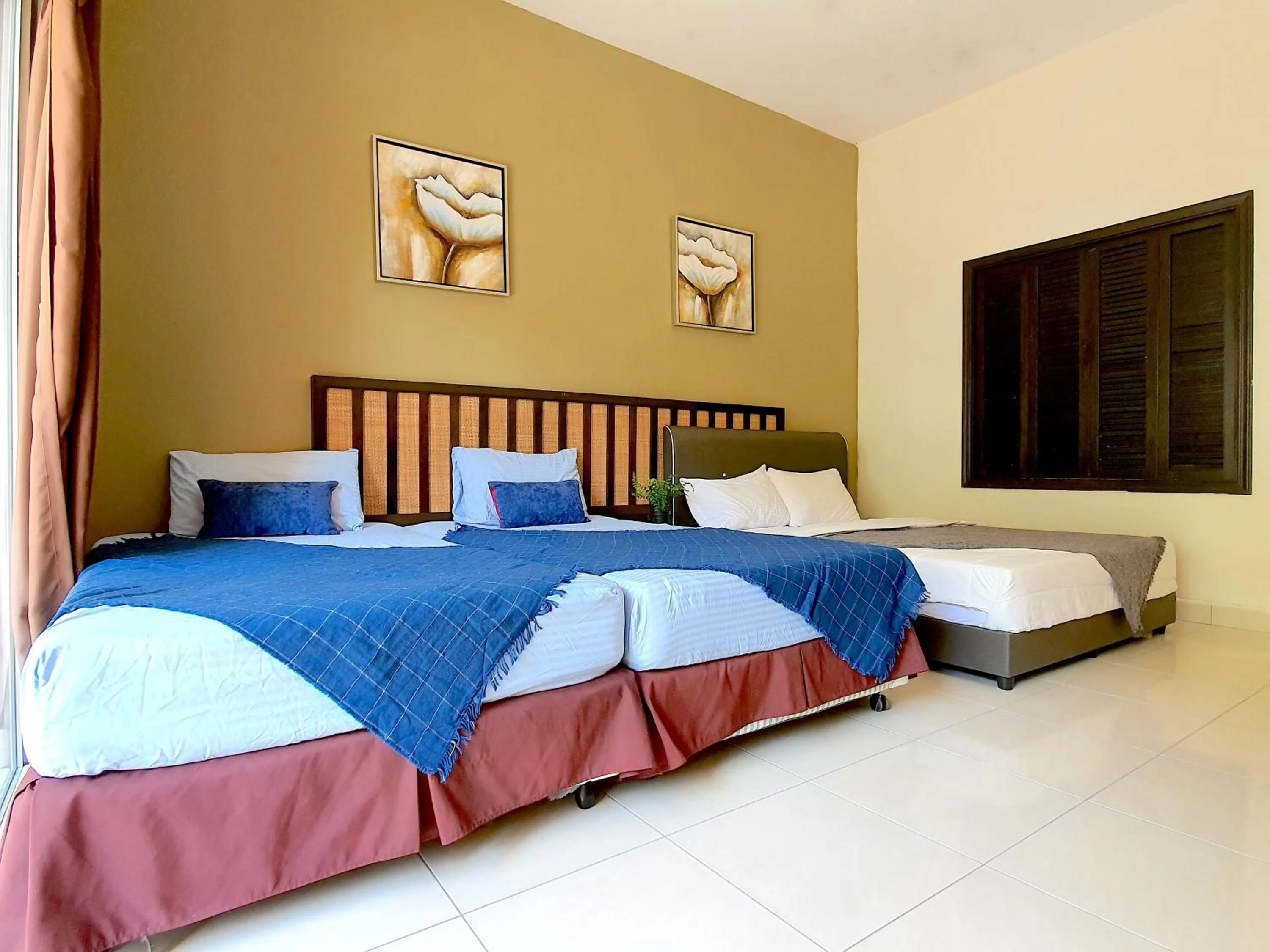 Bed in Gold Coast Morib Themepark View Studio