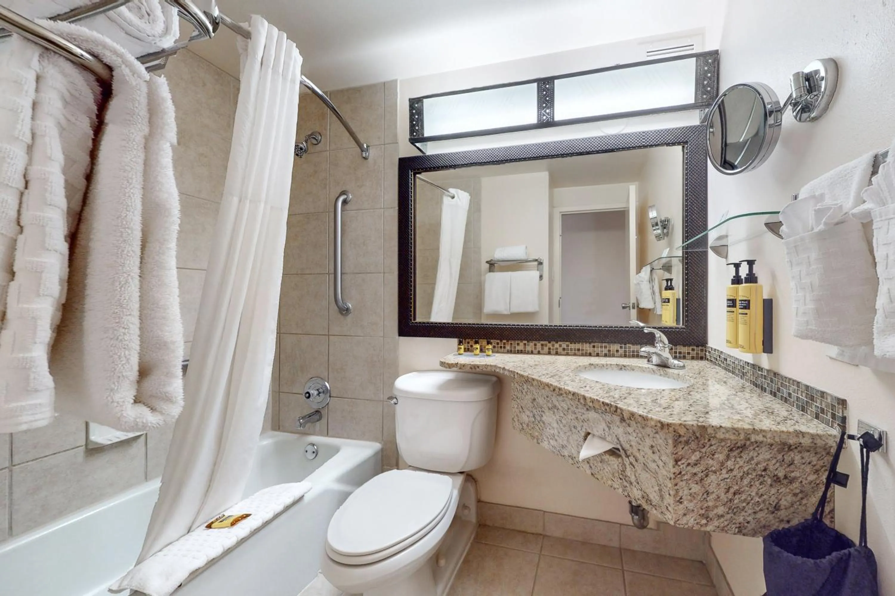 Bathroom in Best Western Plus Rio Grande Inn