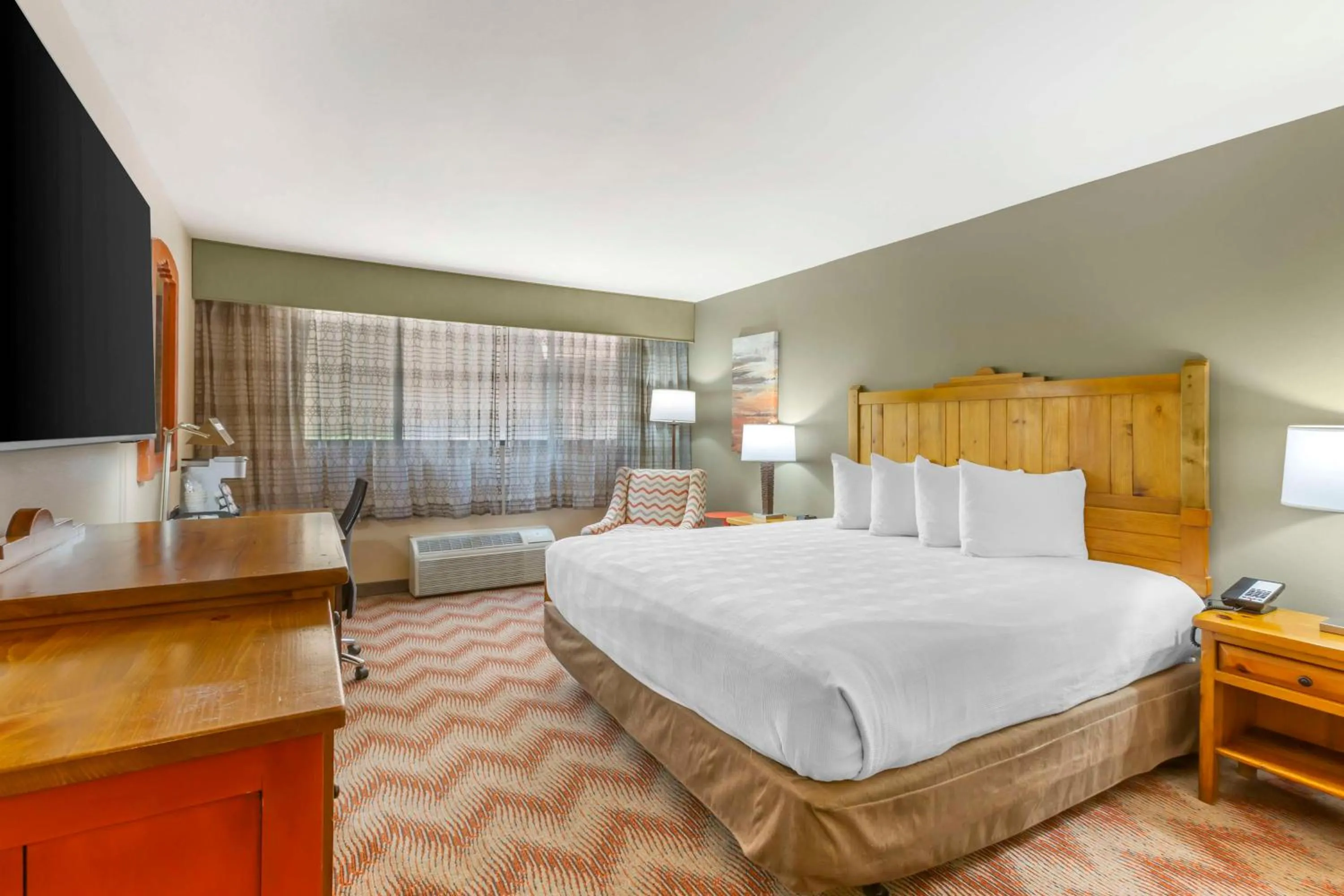 Bedroom, Bed in Best Western Plus Rio Grande Inn