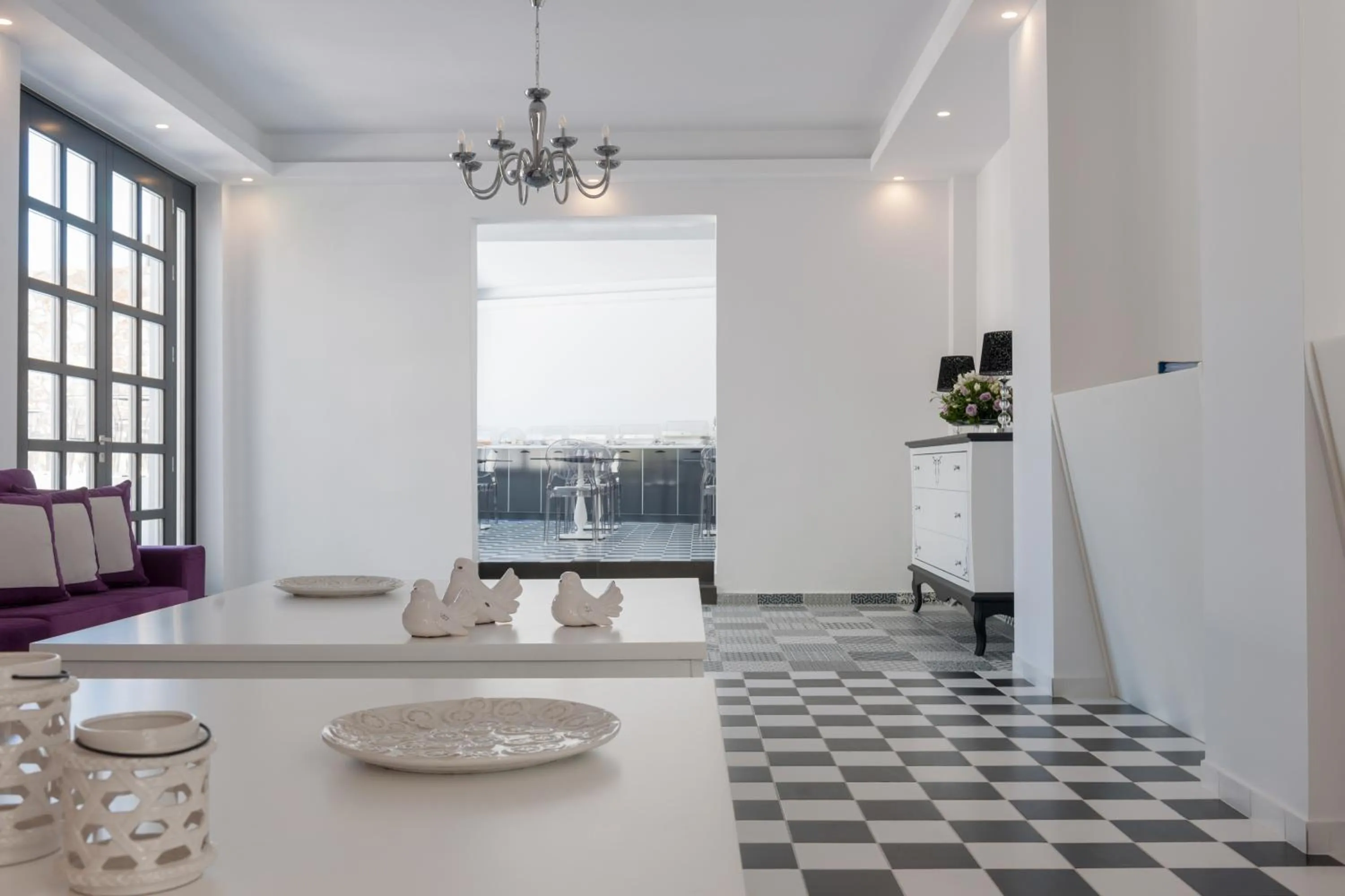 Lobby or reception in MAR n MAR CROWN HOTEL-SUITES