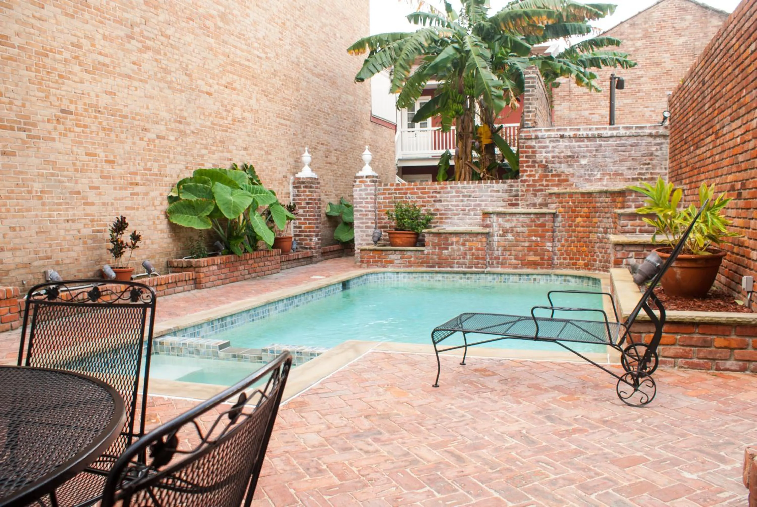 Swimming pool in Grenoble House