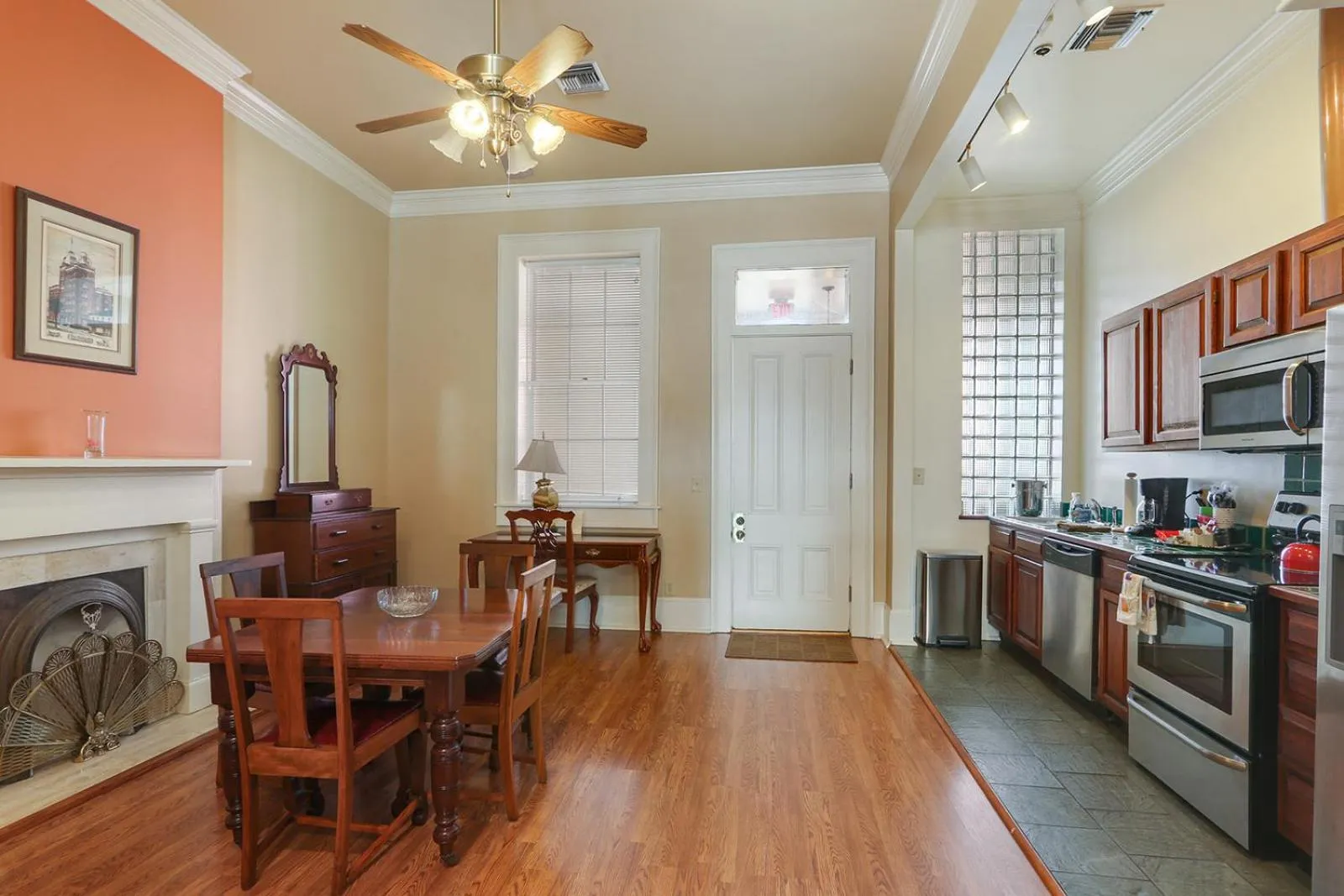 Kitchen or kitchenette in Grenoble House