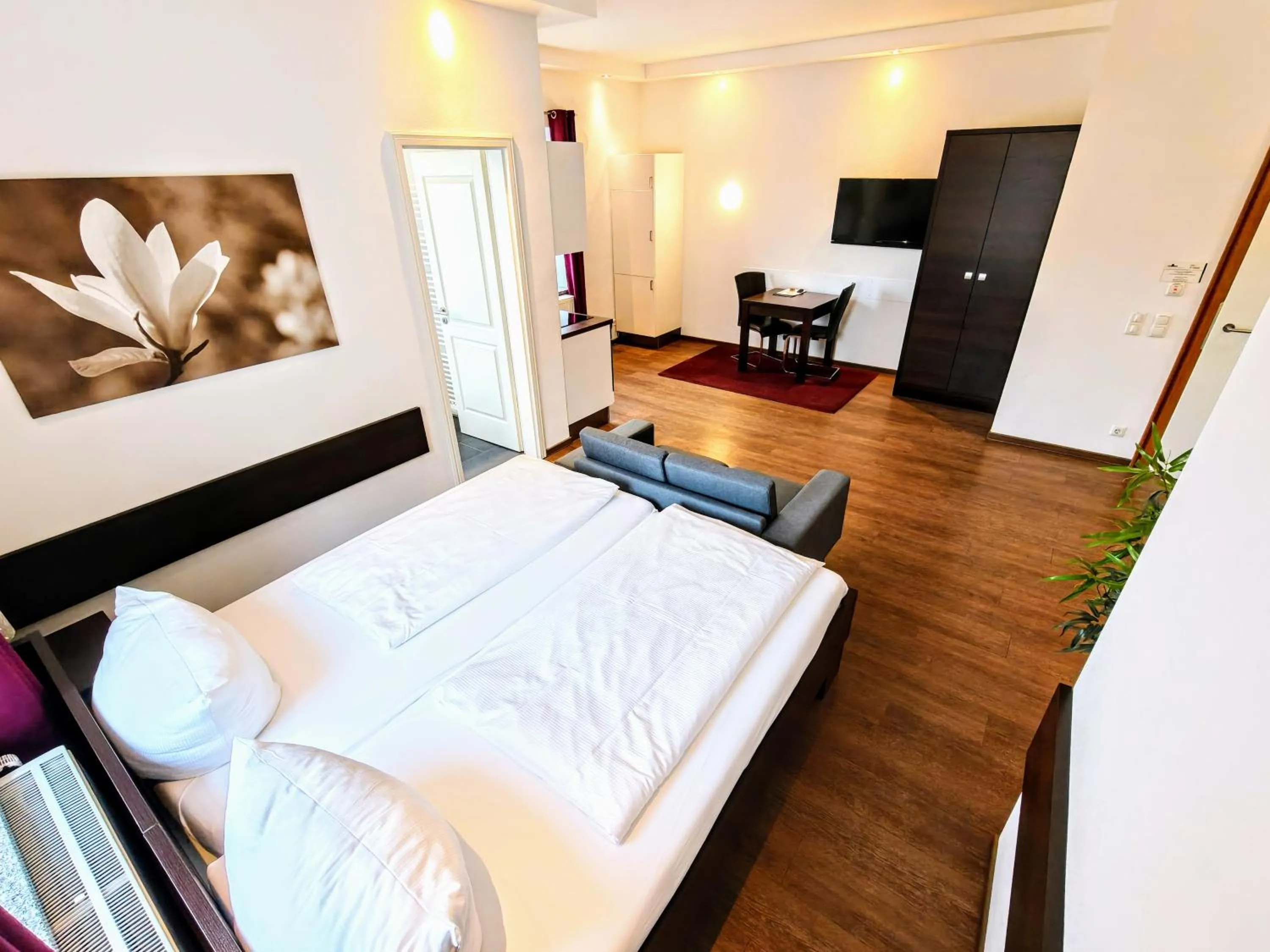 Bed in Aparthotel - Stadtvilla Premium