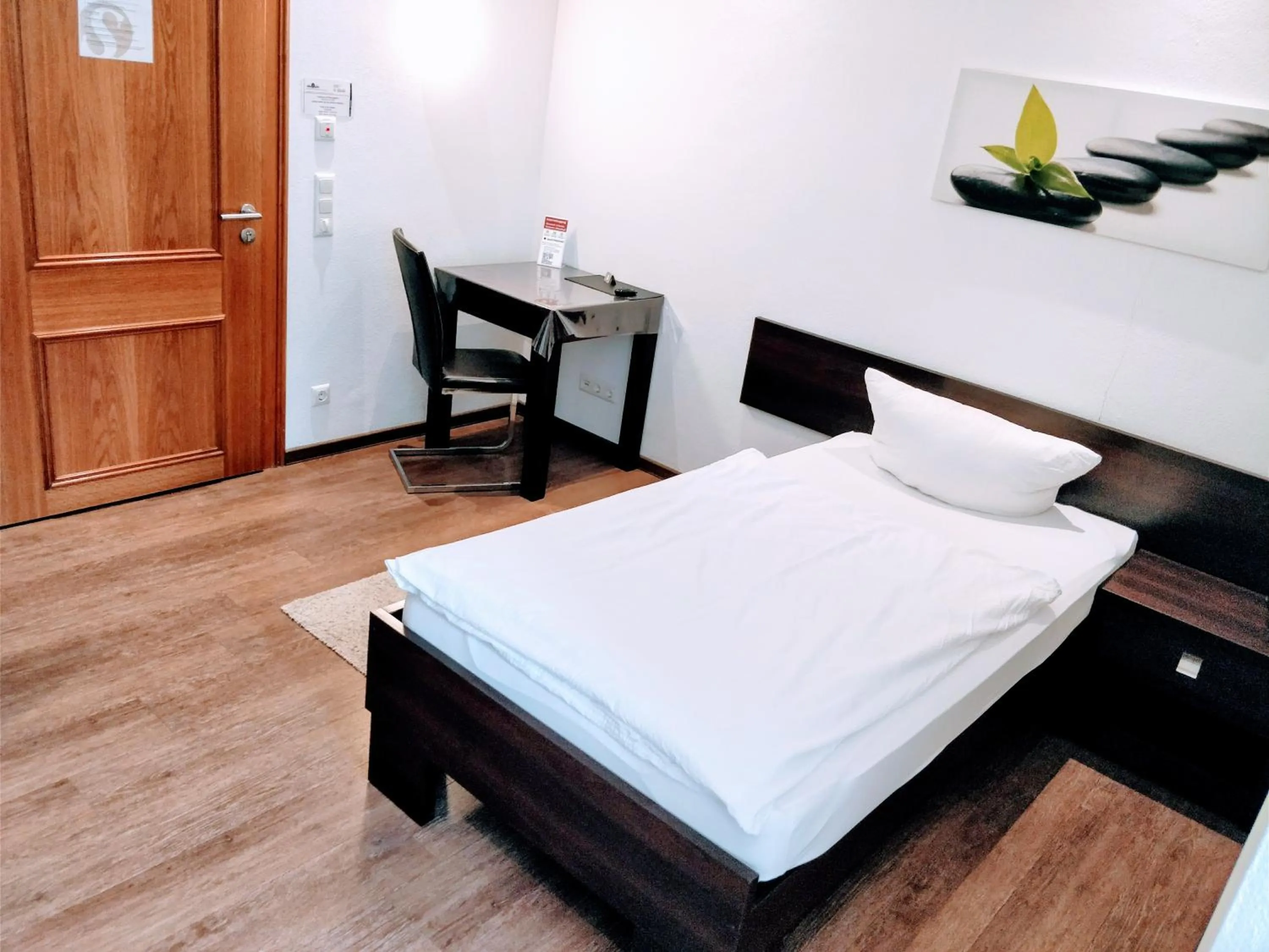 Photo of the whole room, Bed in Aparthotel - Stadtvilla Premium