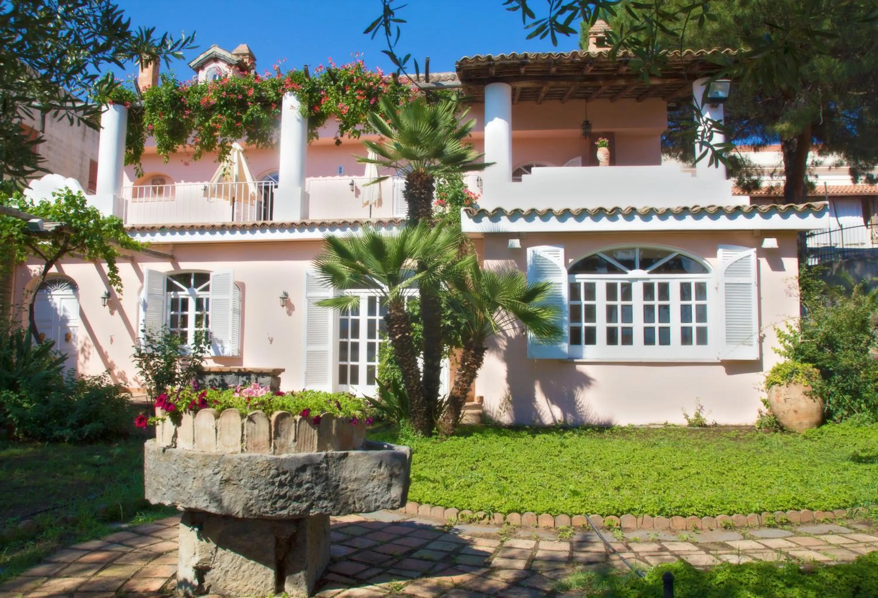 Facade/entrance in B&B Villa Accademia